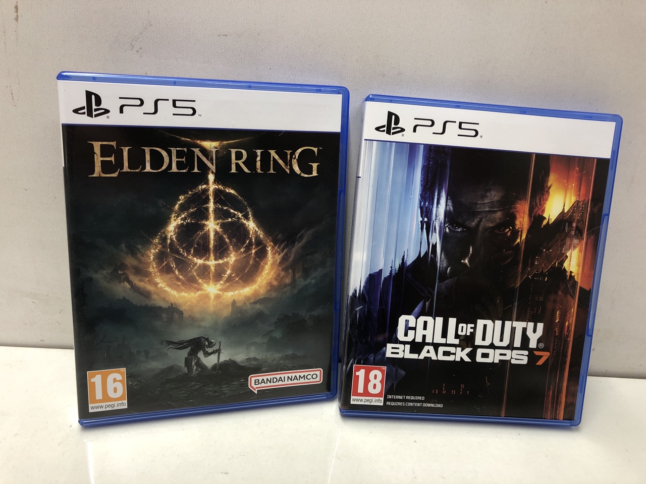 Lot 326  
            Edinburgh SR24 - Delivery Only 

                
QUANTITY OF TECH & GAMING ITEMS TO INCLUDE EA SPORTS FC 26 STANDARD EDITION PS5 |... - Image 2