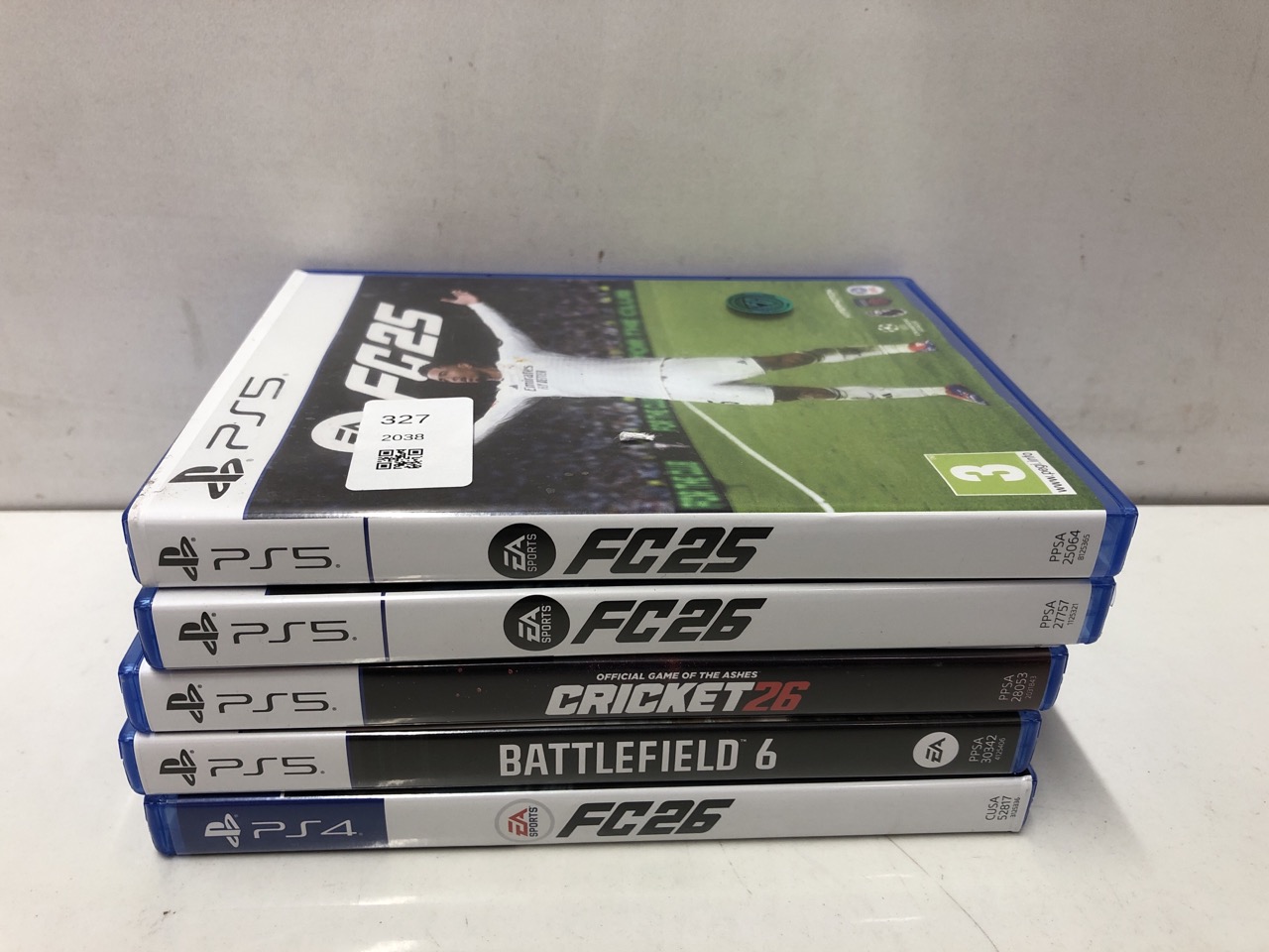 Lot 327  
            Edinburgh SR24 - Delivery Only 

                
QUANTITY OF TECH & GAMING ITEMS TO INCLUDE EA SPORTS FC 25 STANDARD EDITION PS5 |...