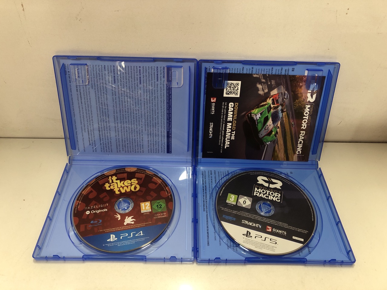 Lot 330  
            Edinburgh SR24 - Delivery Only 

                
QUANTITY OF TECH & GAMING ITEMS TO INCLUDE IT TAKES TWO PS4/PS5 | VIDEOGAME | ENG... - Image 4