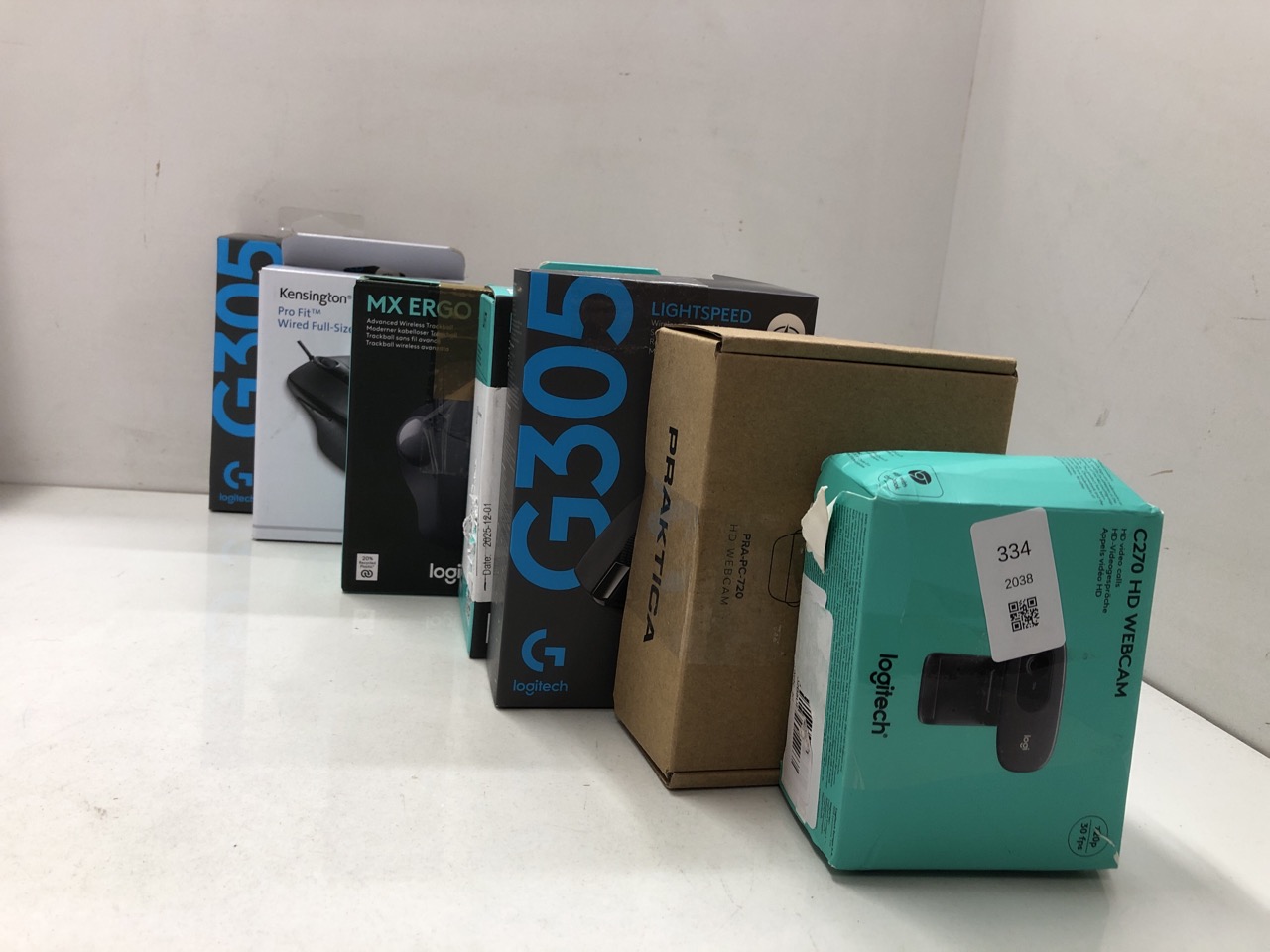 Lot 334  
            Edinburgh SR24 - Delivery Only 

                
QUANTITY OF TECH & GAMING ITEMS TO INCLUDE LOGITECH G305 LIGHTSPEED WIRELESS GAMI...