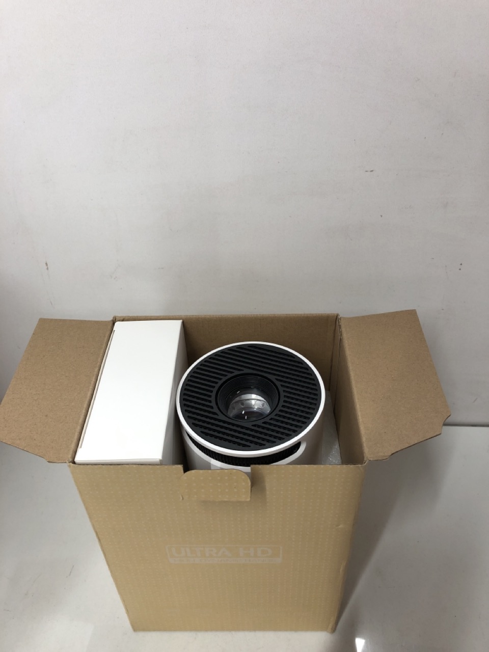 Lot 339  
            Edinburgh SR24 - Delivery Only 

                
QUANTITY OF TECH & GAMING ITEMS TO INCLUDE LOGITECH M330 SILENT PLUS WIRELESS MOU... - Image 4