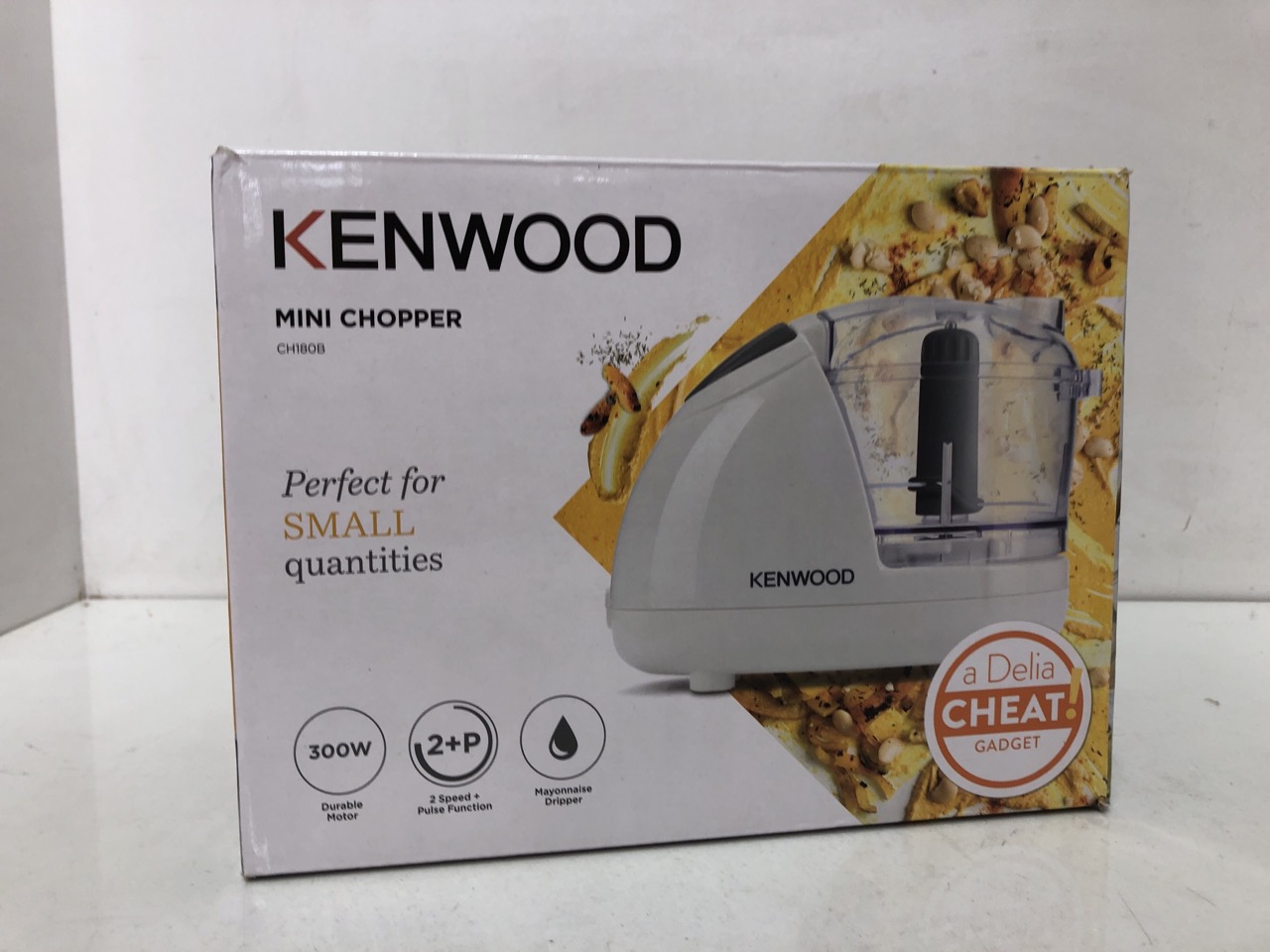 Lot 341  
            Edinburgh SR24 - Delivery Only 

                
QUANTITY OF KITCHEN & APPLIANCES ITEMS TO INCLUDE SALTER ONE CUP COFFEE MAKER – F...