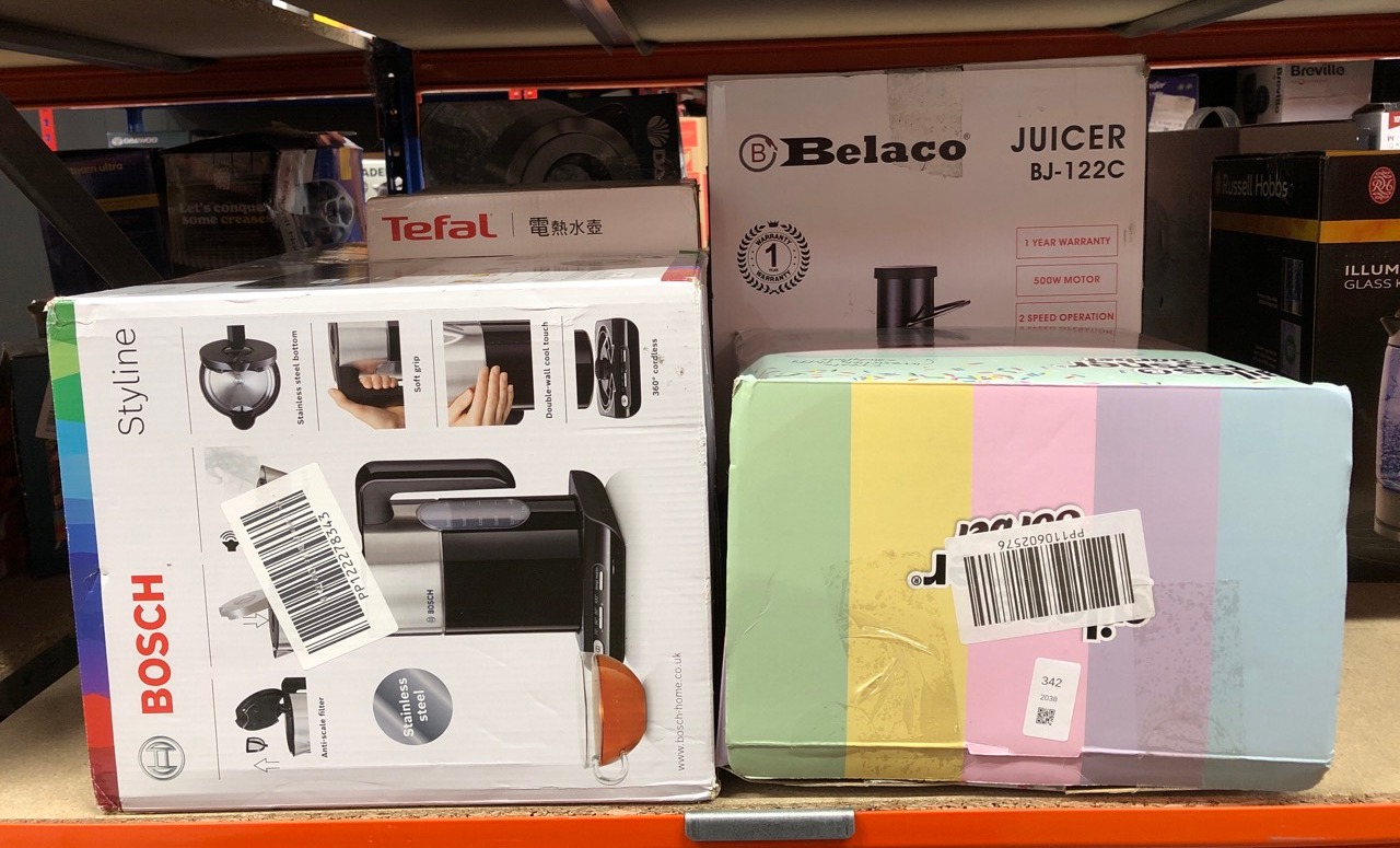 Lot 342  
            Edinburgh SR24 - Delivery Only 

                
QUANTITY OF KITCHEN & APPLIANCES ITEMS TO INCLUDE GILES & POSNER EK2641GSBL CANDY...