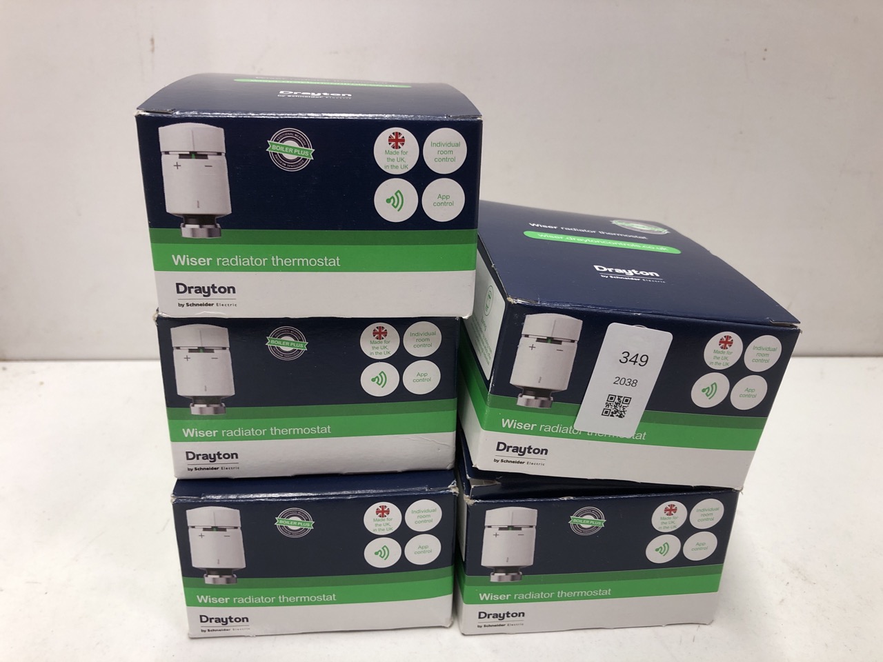 Lot 349  
            Edinburgh SR24 - Delivery Only 

                
5 X DRAYTON WISER SMART HEATING TRV RADIATOR VALVE WV704R0A0902 WHITE - SINGLE UN...