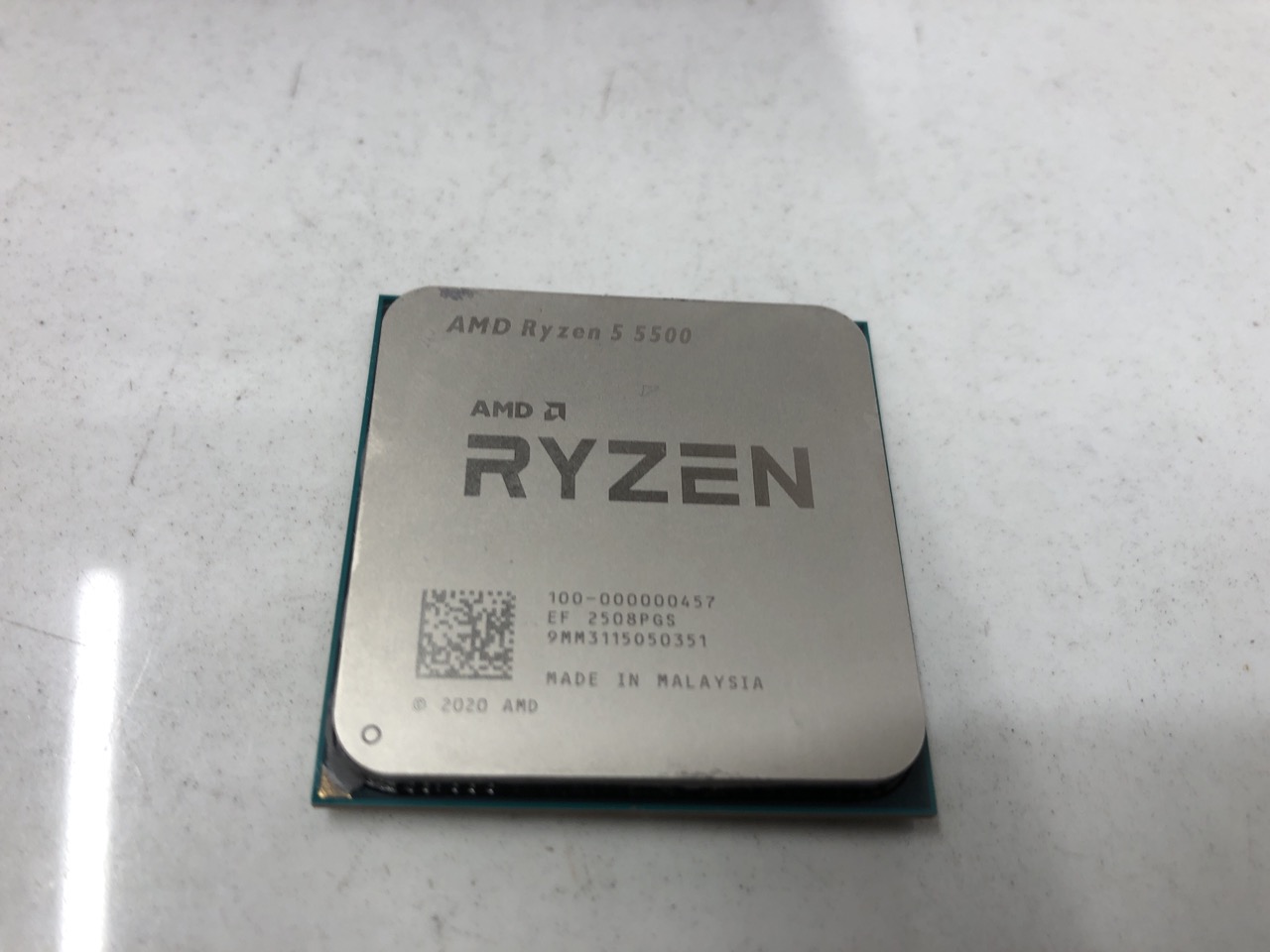 Lot 351  
            Edinburgh SR24 - Delivery Only 

                
AMDA RYZEN 5000 SERIES PROCCESOR: LOCATION - E RACK