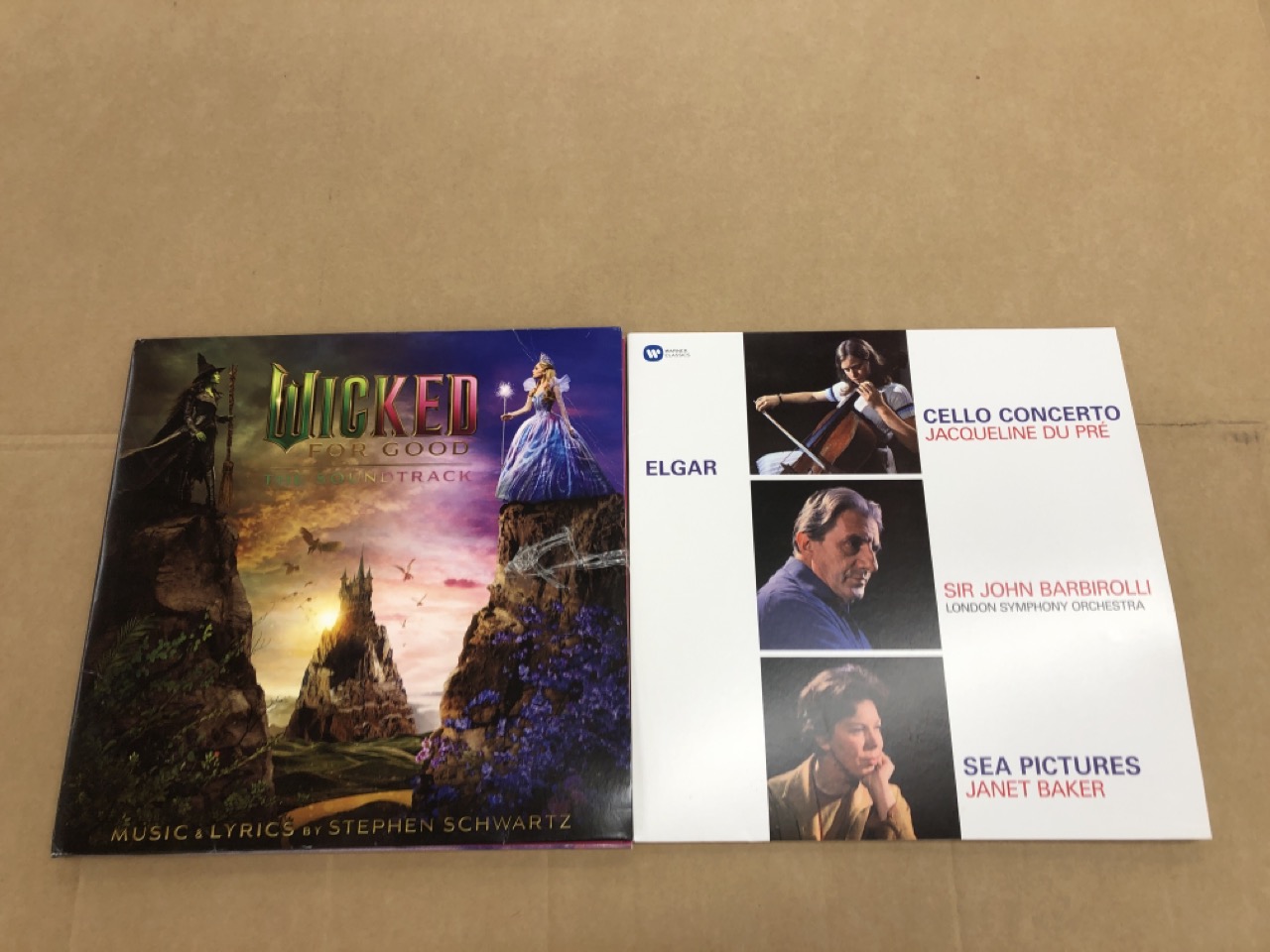 Lot 353  
            Edinburgh SR24 - Delivery Only 

                
QUANTITY OF VINYLS TO INCLUDE 5SOS5 [VINYL]: LOCATION - E RACK - Image 3