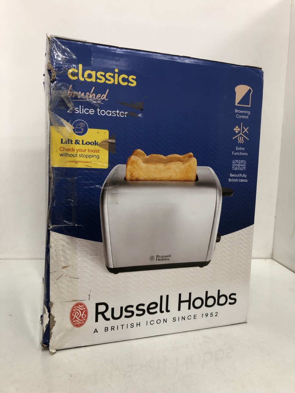 Lot 367  
            Edinburgh SR24 - Delivery Only 

                
QUANTITY OF KITCHEN & APPLIANCES ITEMS TO INCLUDE SALTER MARINO HAND MIXER – 250W... - Image 2