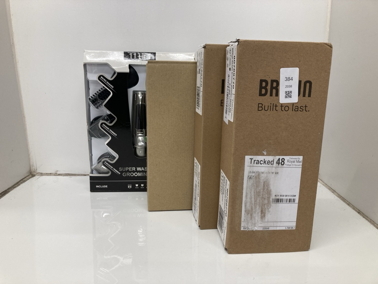 Lot 384  
            Edinburgh SR24 - Delivery Only 

                
QUANTITY OF HEALTH & BEAUTY ITEMS TO INCLUDE BRAUN BEARD TRIMMER MEN SERIES 5, ME...