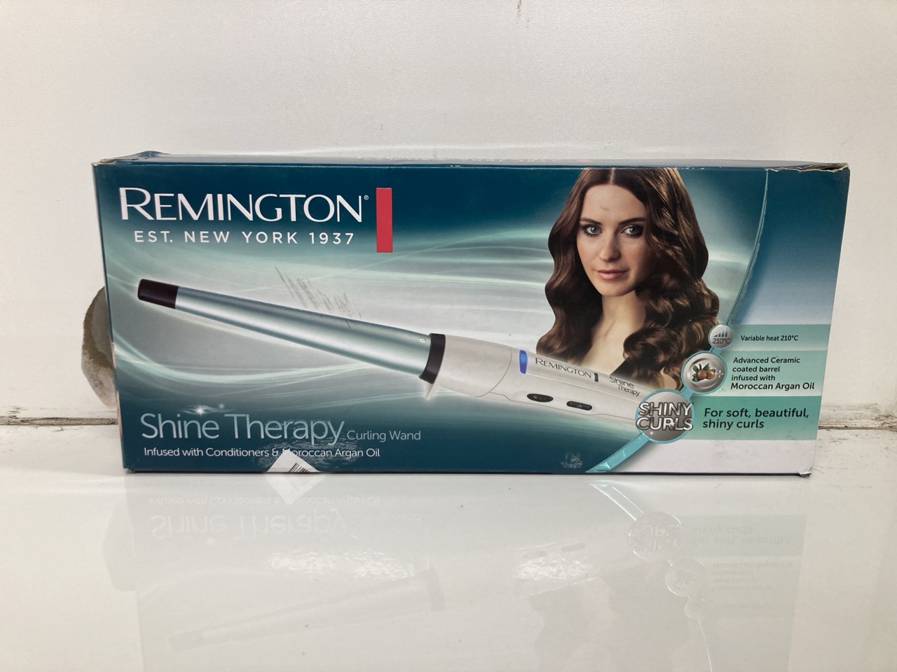 Lot 386  
            Edinburgh SR24 - Delivery Only 

                
QUANTITY OF HEALTH & BEAUTY ITEMS TO INCLUDE REVLON ONE-STEP BLOW-DRY MULTI STYLE...