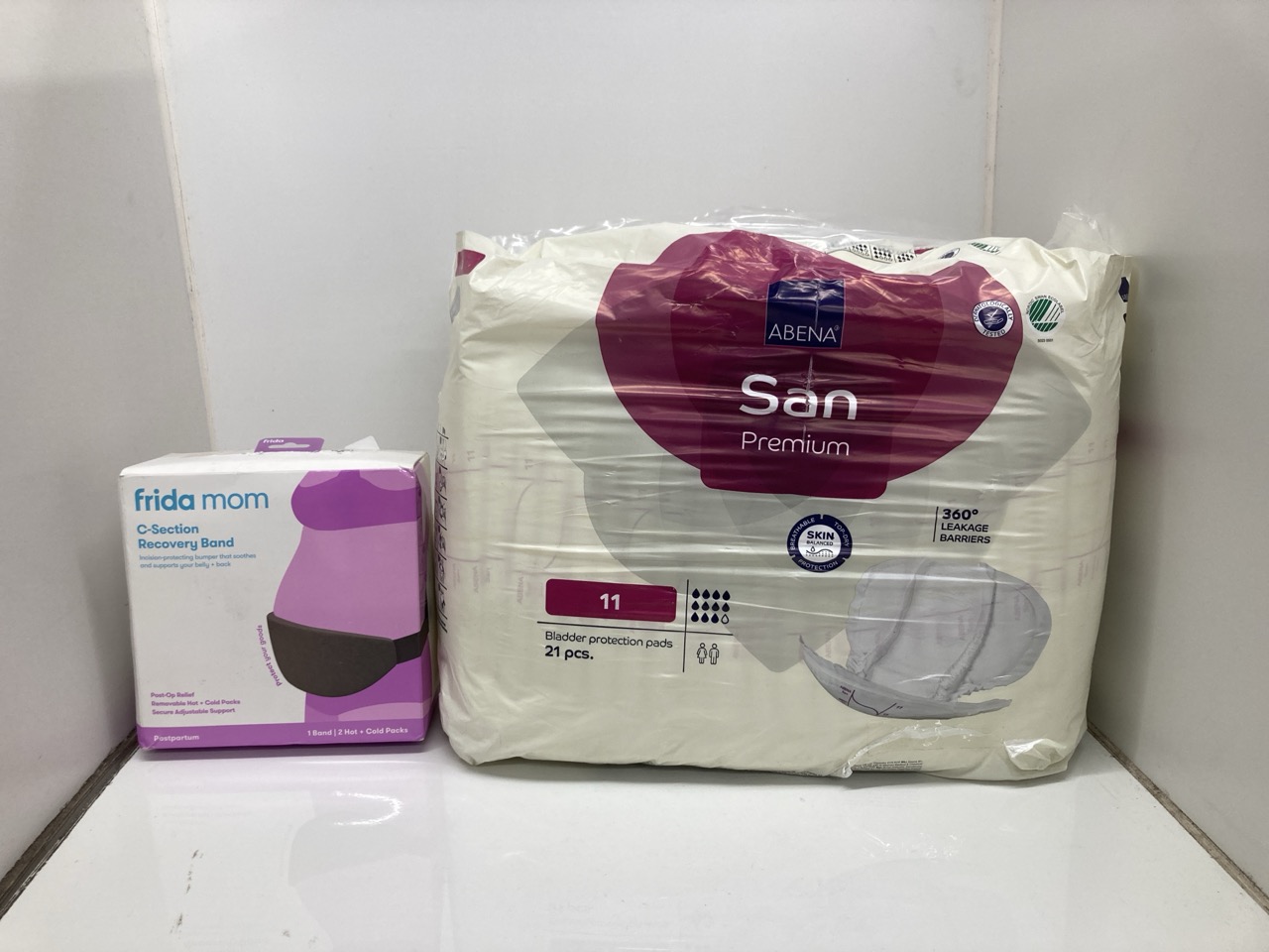 Lot 388  
            Edinburgh SR24 - Delivery Only 

                
QUANTITY OF BABY & TODDLER ITEMS TO INCLUDE FRIDA MOM BELLY BINDER POSTPARTUM REC... - Image 4