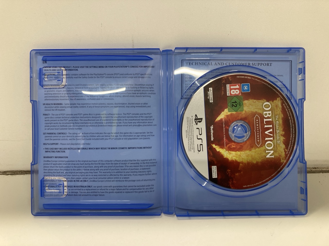 Lot 396  
            Edinburgh SR24 - Delivery Only 

                
QUANTITY OF TECH & GAMING ITEMS TO INCLUDE CLAIR OBSCUR: EXPEDITION 33 (PS5) 18+ ... - Image 4