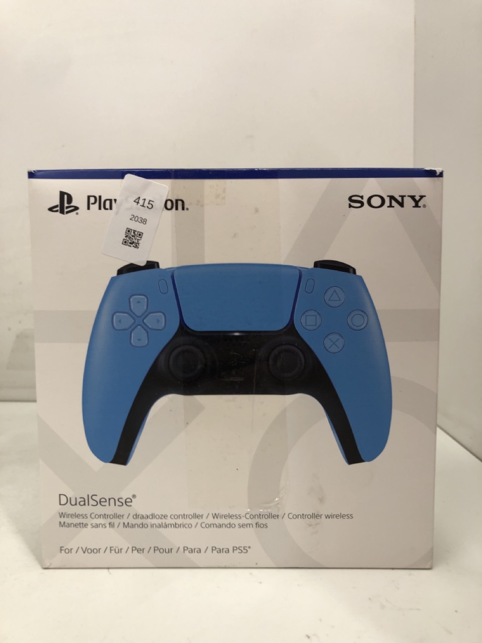 Lot 415  
            Edinburgh SR24 - Delivery Only 

                
QUANTITY OF TECH & GAMING ITEMS TO INCLUDE PLAYSTATION SONY DUALSENSE WIRELESS CO... - Image 3