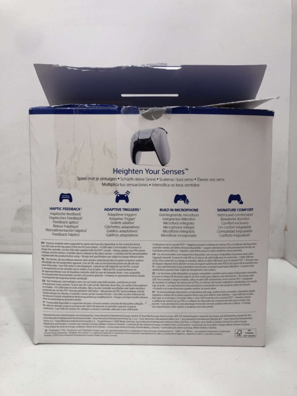 Lot 422  
            Edinburgh SR24 - Delivery Only 

                
QUANTITY OF TECH & GAMING ITEMS TO INCLUDE SONY PLAYSTATION DUALSENSE WIRELESS CO... - Image 3