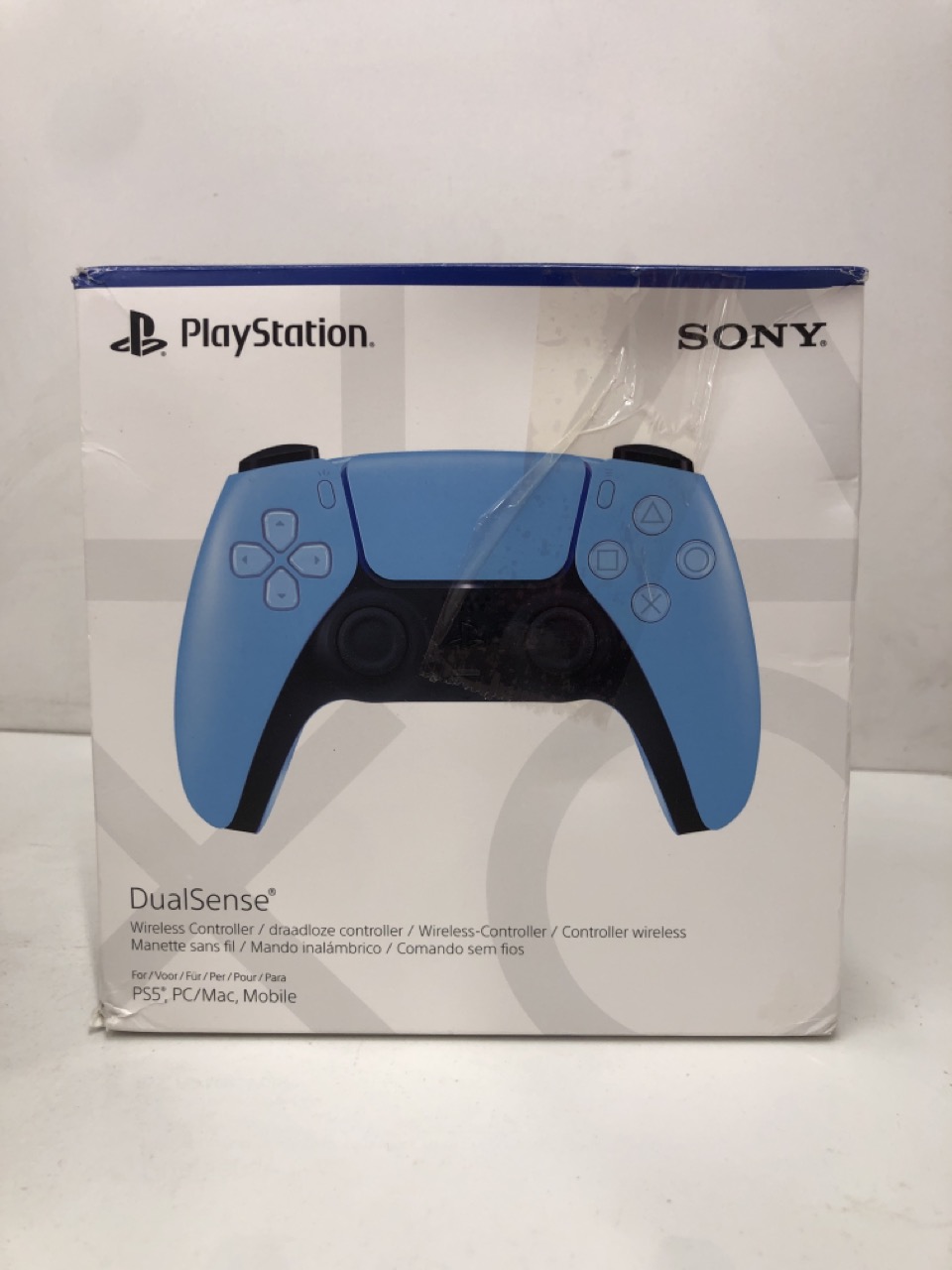 Lot 427  
            Edinburgh SR24 - Delivery Only 

                
QUANTITY OF TECH & GAMING ITEMS TO INCLUDE SONY PLAYSTATION DUALSENSE WIRELESS CO... - Image 2