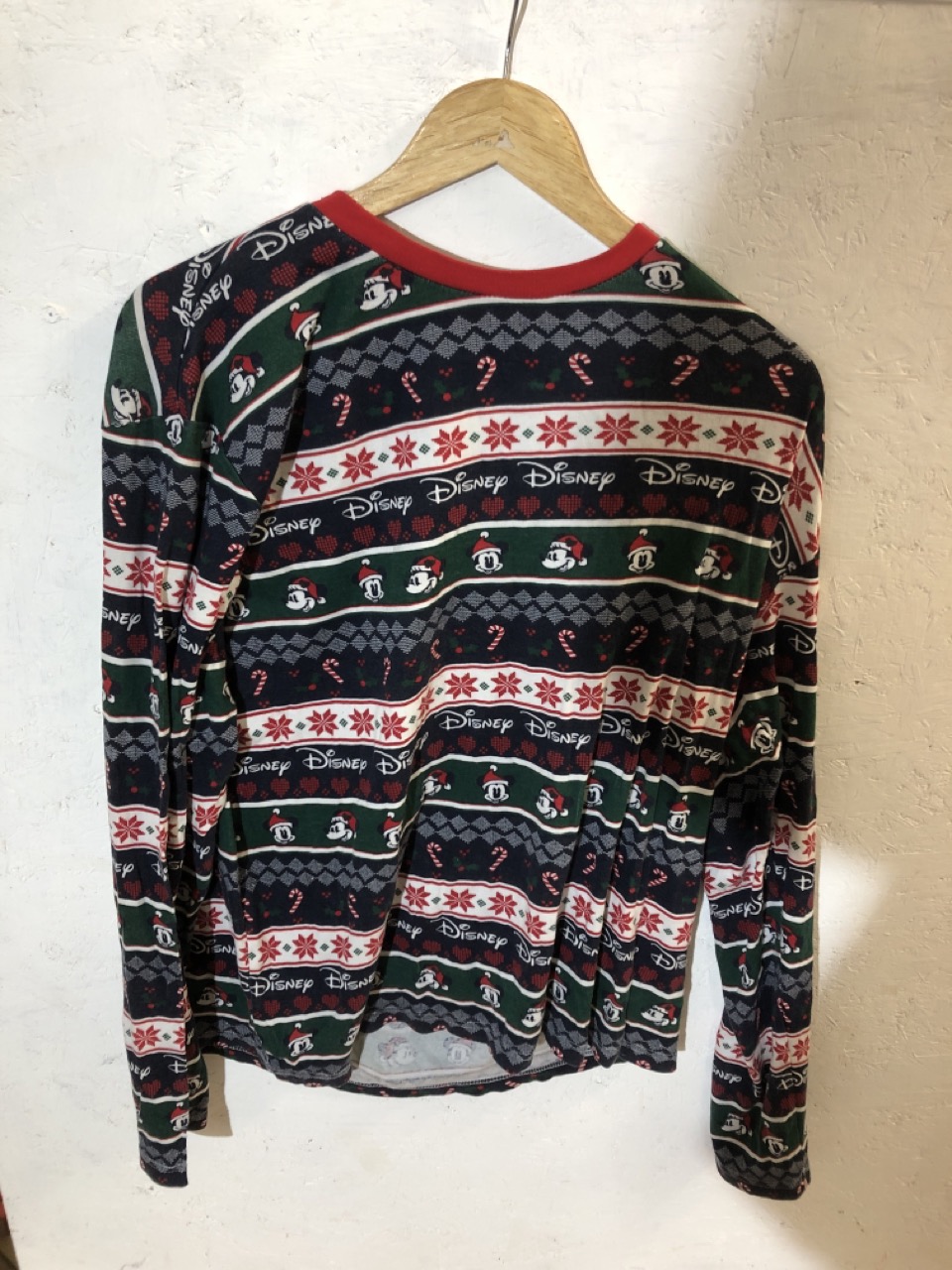 Lot 430  
            Edinburgh SR24 - Delivery Only 

                
1 X BOX OF ADULT CLOTHES TO INCLUDE JUICY ESSENTIALS GREYB JUMPER UK S: LOCATION ... - Image 4