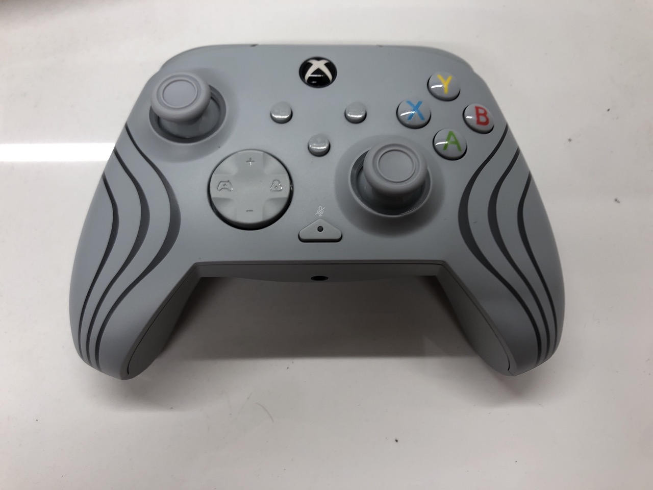 Lot 443  
            Edinburgh SR24 - Delivery Only 

                
QUANTITY OF TECH & GAMING ITEMS TO INCLUDE TURTLE BEACH REMATCH CORE WHITE AND GR... - Image 4