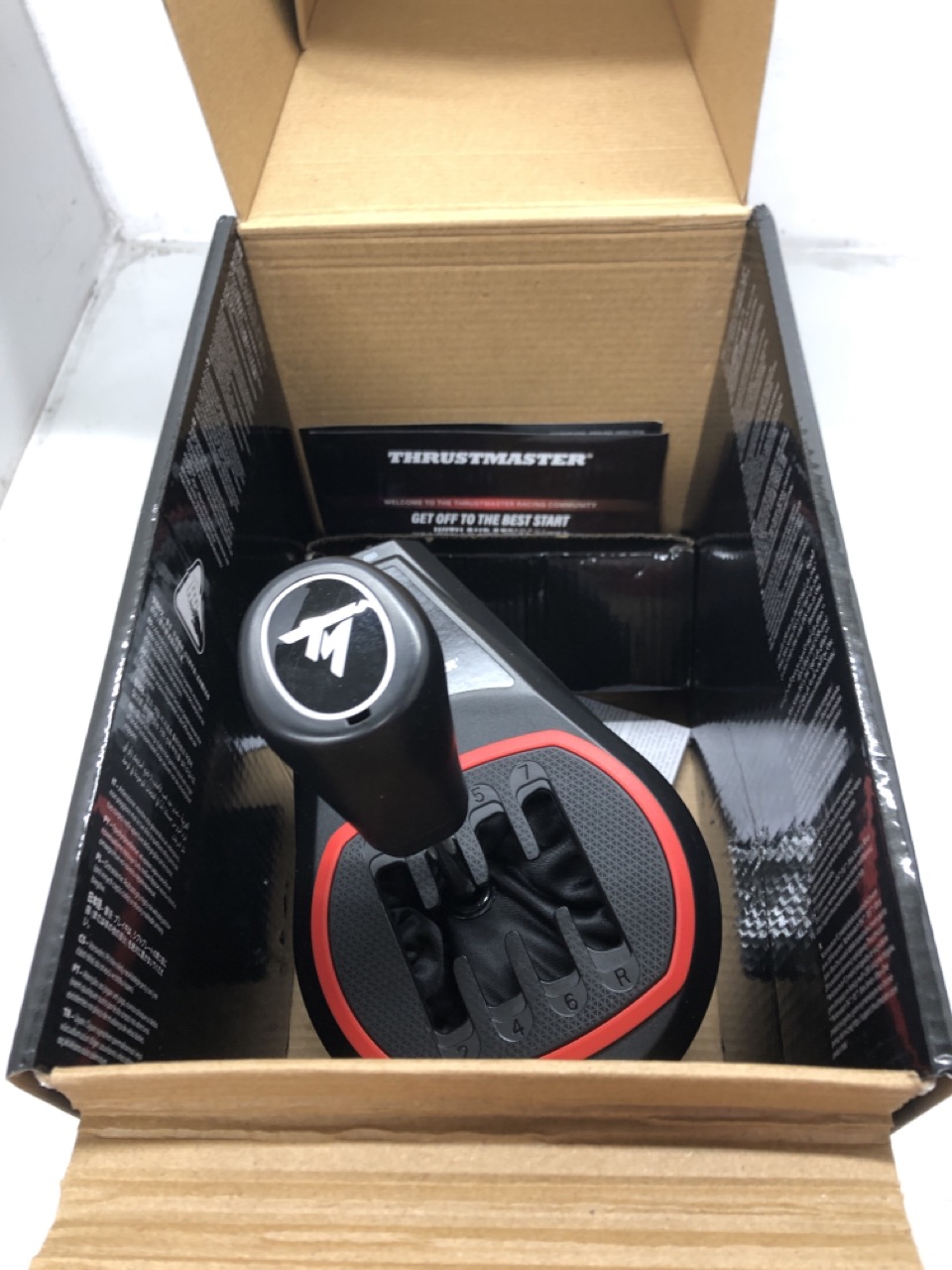 Lot 444  
            Edinburgh SR24 - Delivery Only 

                
QUANTITY OF TECH & GAMING ITEMS TO INCLUDE VENOM CHARGING DOCK AND RECHARGEABLE  ... - Image 4