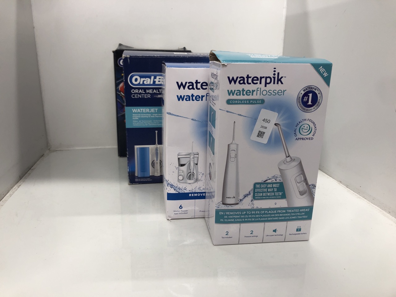 Lot 450  
            Edinburgh SR24 - Delivery Only 

                
QUANTITY OF HEALTH & BEAUTY ITEMS TO INCLUDE WATERPIK PULSE WATER FLOSSER CORDLES...