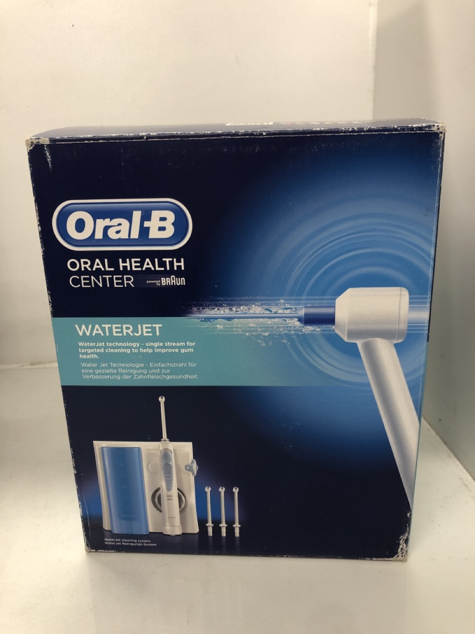 Lot 450  
            Edinburgh SR24 - Delivery Only 

                
QUANTITY OF HEALTH & BEAUTY ITEMS TO INCLUDE WATERPIK PULSE WATER FLOSSER CORDLES...