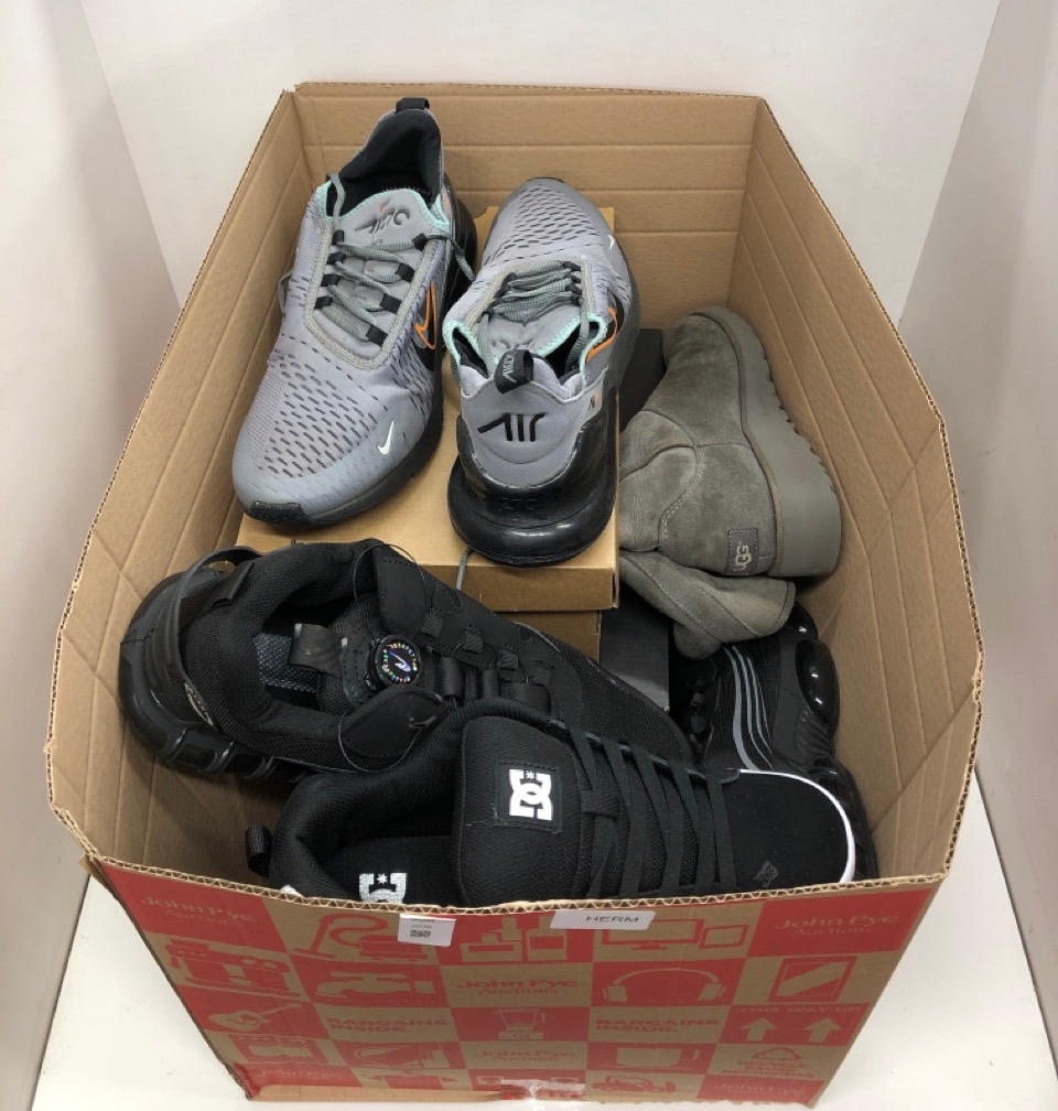 Lot 458  
            Edinburgh SR24 - Delivery Only 

                
1 X BOX OF SHOES TO INCLUDE GREY NIKE 270S TRAINERS UK 9: LOCATION - G RACK - Image 5