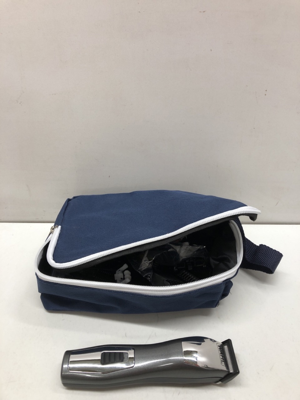 Lot 461  
            Edinburgh SR24 - Delivery Only 

                
QUANTITY OF HEALTH & BEAUTY ITEMS TO INCLUDE WAHL AQUA BLADE STUBBLE AND BEARD TR... - Image 4