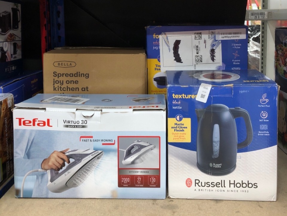 Lot 466  
            Edinburgh SR24 - Delivery Only 

                
QUANTITY OF KITCHEN & APPLIANCES ITEMS TO INCLUDE RUSSELL HOBBS TEXTURES ELECTRIC...