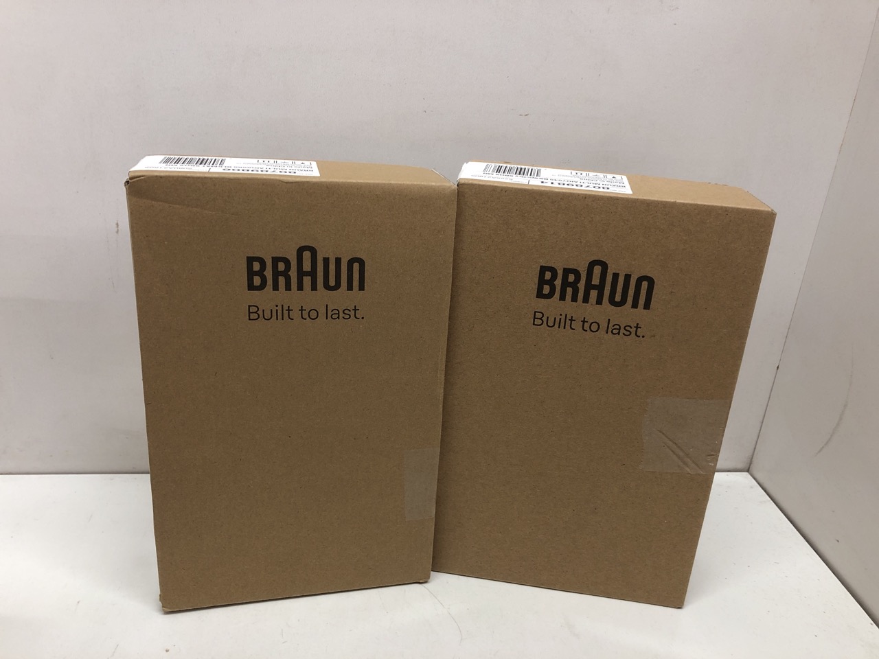 Lot 471  
            Edinburgh SR24 - Delivery Only 

                
QUANTITY OF HEALTH & BEAUTY ITEMS TO INCLUDE WAHL RAPID CLIP HAIR CLIPPER, HAIR C... - Image 2