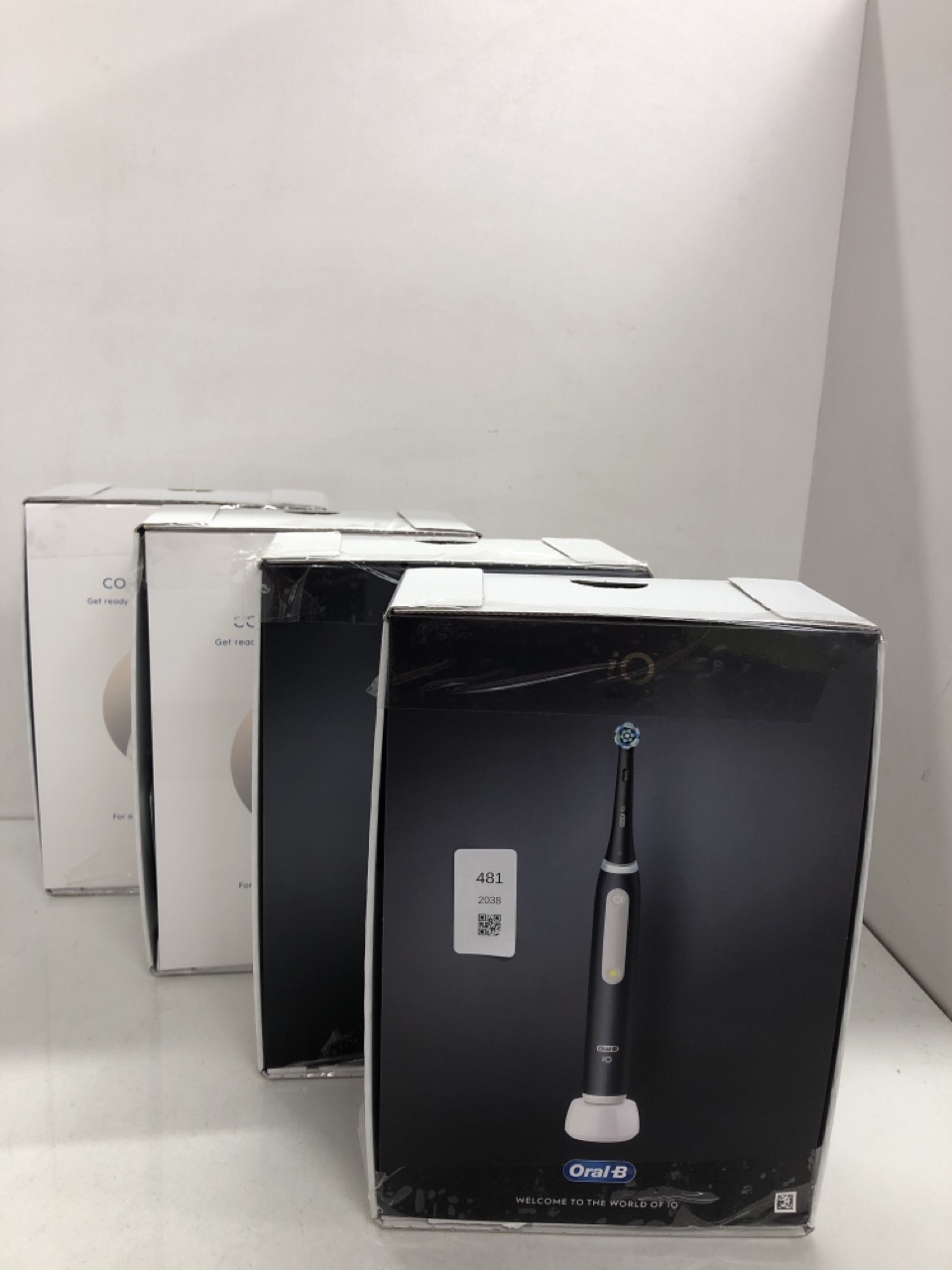 Lot 481  
            Edinburgh SR24 - Delivery Only 

                
QUANTITY OF HEALTH & BEAUTY ITEMS TO INCLUDE ORAL B IO SERIES 3 WIRELESS TOOTHBRU...