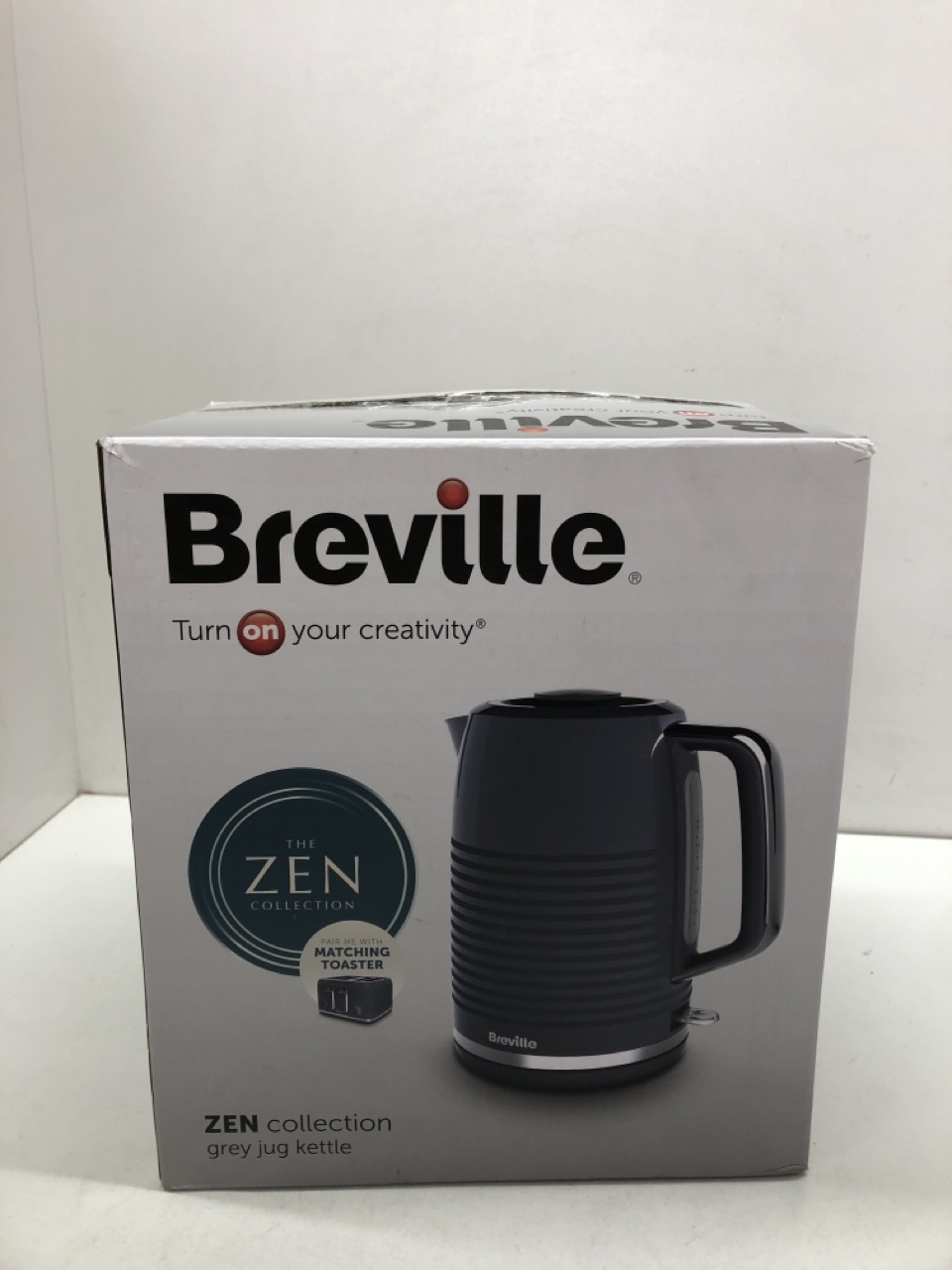 Lot 487  
            Edinburgh SR24 - Delivery Only 

                
QUANTITY OF KITCHEN & APPLIANCES ITEMS TO INCLUDE YASHE POPCORN MACHINE RETRO, 12... - Image 3