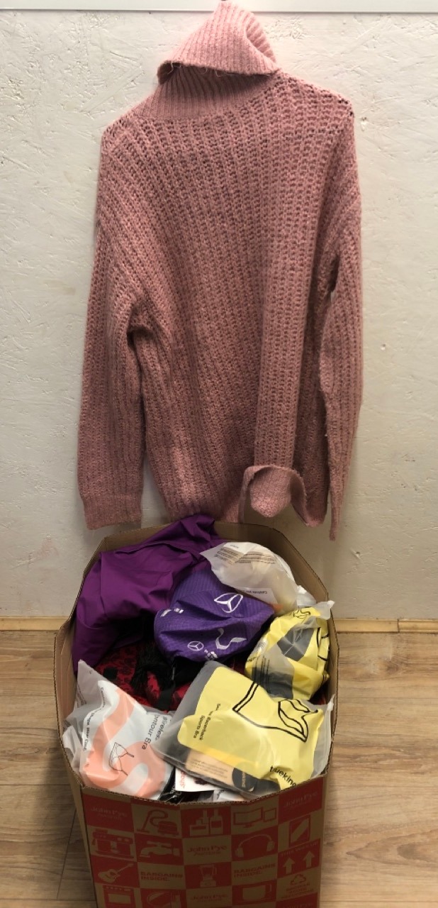Lot 489  
            Edinburgh SR24 - Delivery Only 

                
1 X BOX OF ADULTS CLOTHING TO INCLUDE DANIELS SPECIAL CARE PURPLE TOP UK M: LOCAT...