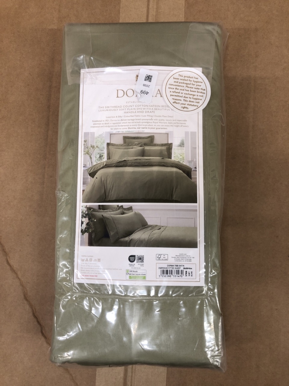 Lot 499  
            Edinburgh SR24 - Delivery Only 

                
QUANTITY OF GENERAL GOODS TO INCLUDE BEIGE PREMIUM QUALITY FITTED SHEETS 137 X 19...