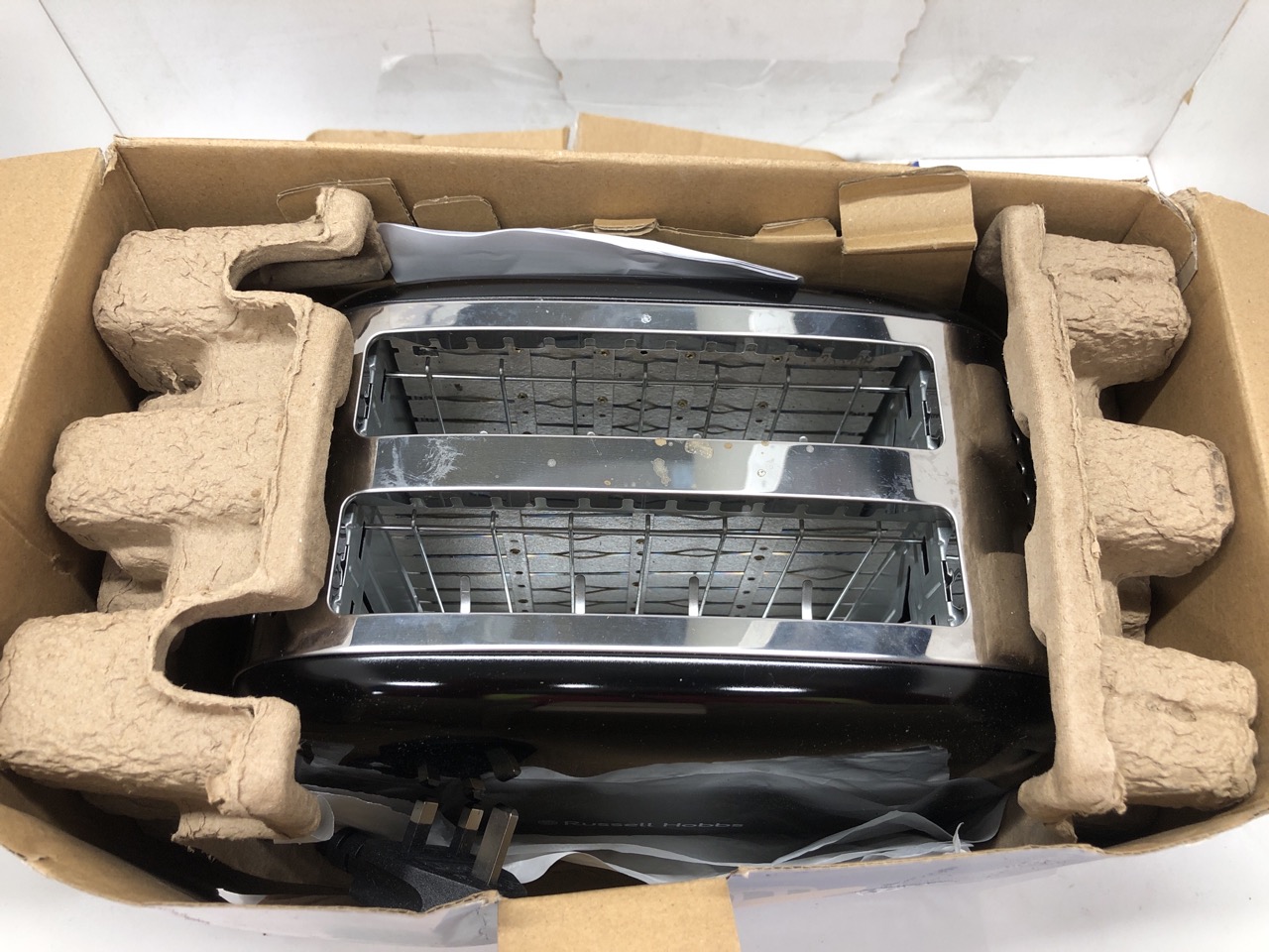 Lot 501  
            Edinburgh SR24 - Delivery Only 

                
QUANTITY OF KITCHEN & APPLIANCES ITEMS TO INCLUDE RUSSELL HOBBS 2 SLICE LIFT & LO...