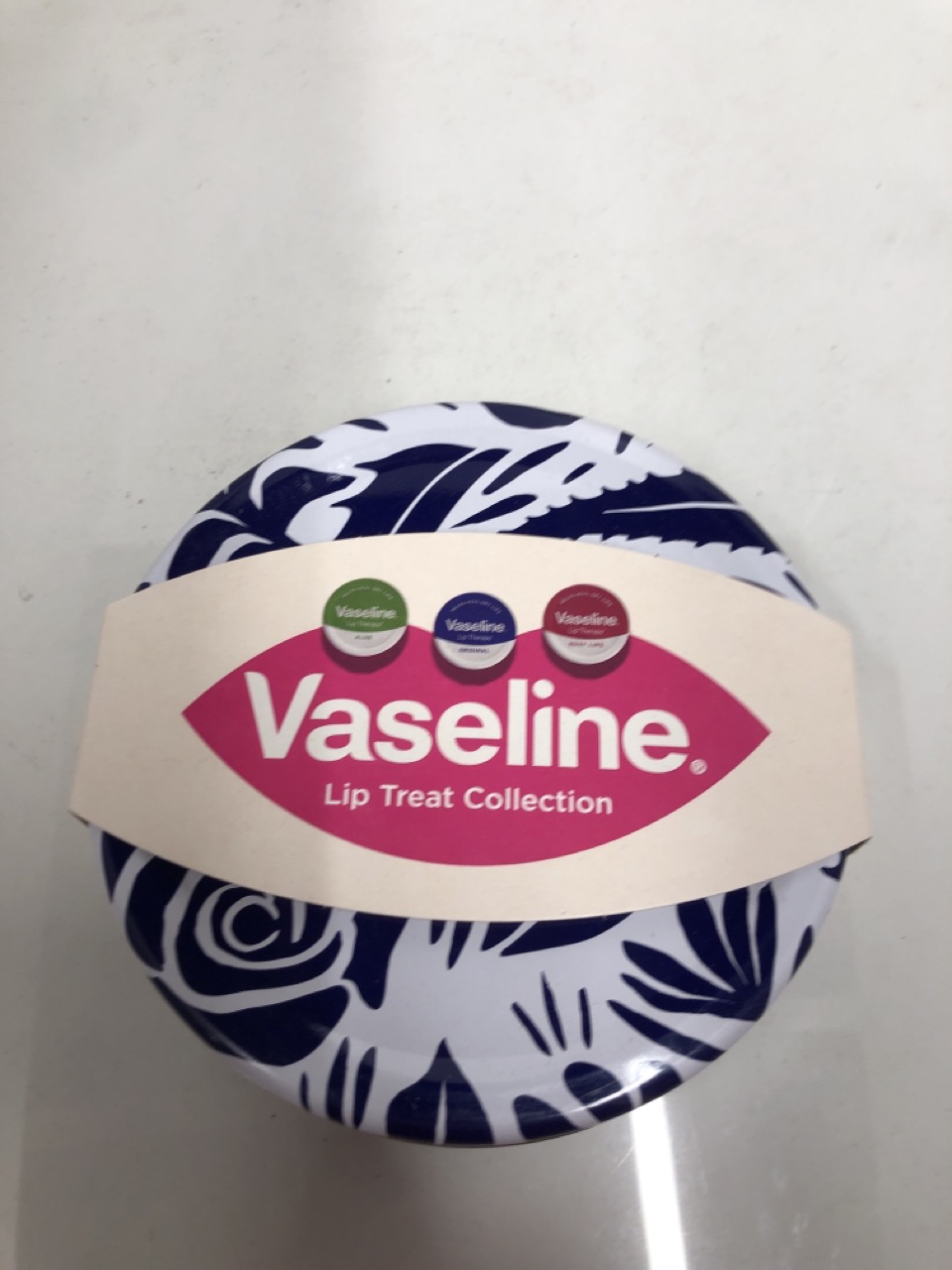 Lot 511  
            Edinburgh SR24 - Delivery Only 

                
QUANTITY OF HEALTH & BEAUTY ITEMS TO INCLUDE OLD SPICE URBAN TRAVELLER GIFT SET W...