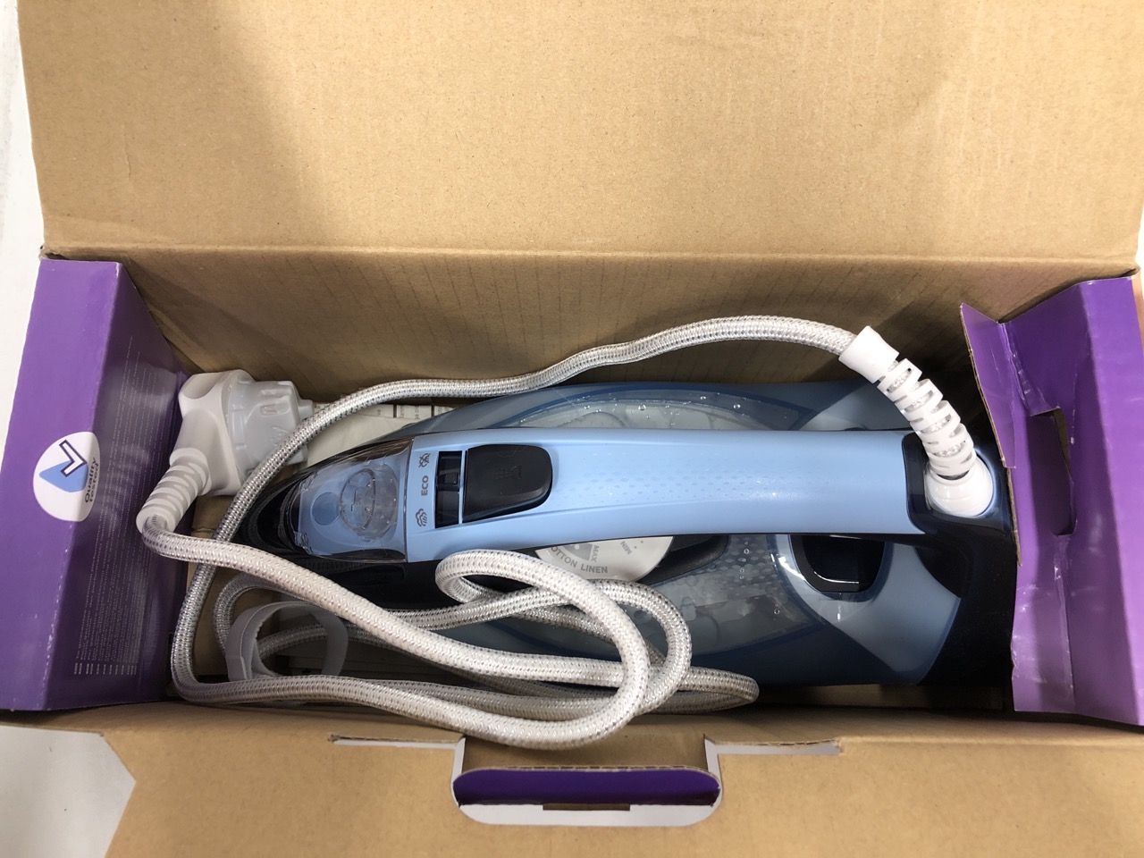 Lot 512  
            Edinburgh SR24 - Delivery Only 

                
QUANTITY OF KITCHEN & APPLIANCES ITEMS TO INCLUDE PHILIPS AZUR 7000 SERIES STEAM ... - Image 4