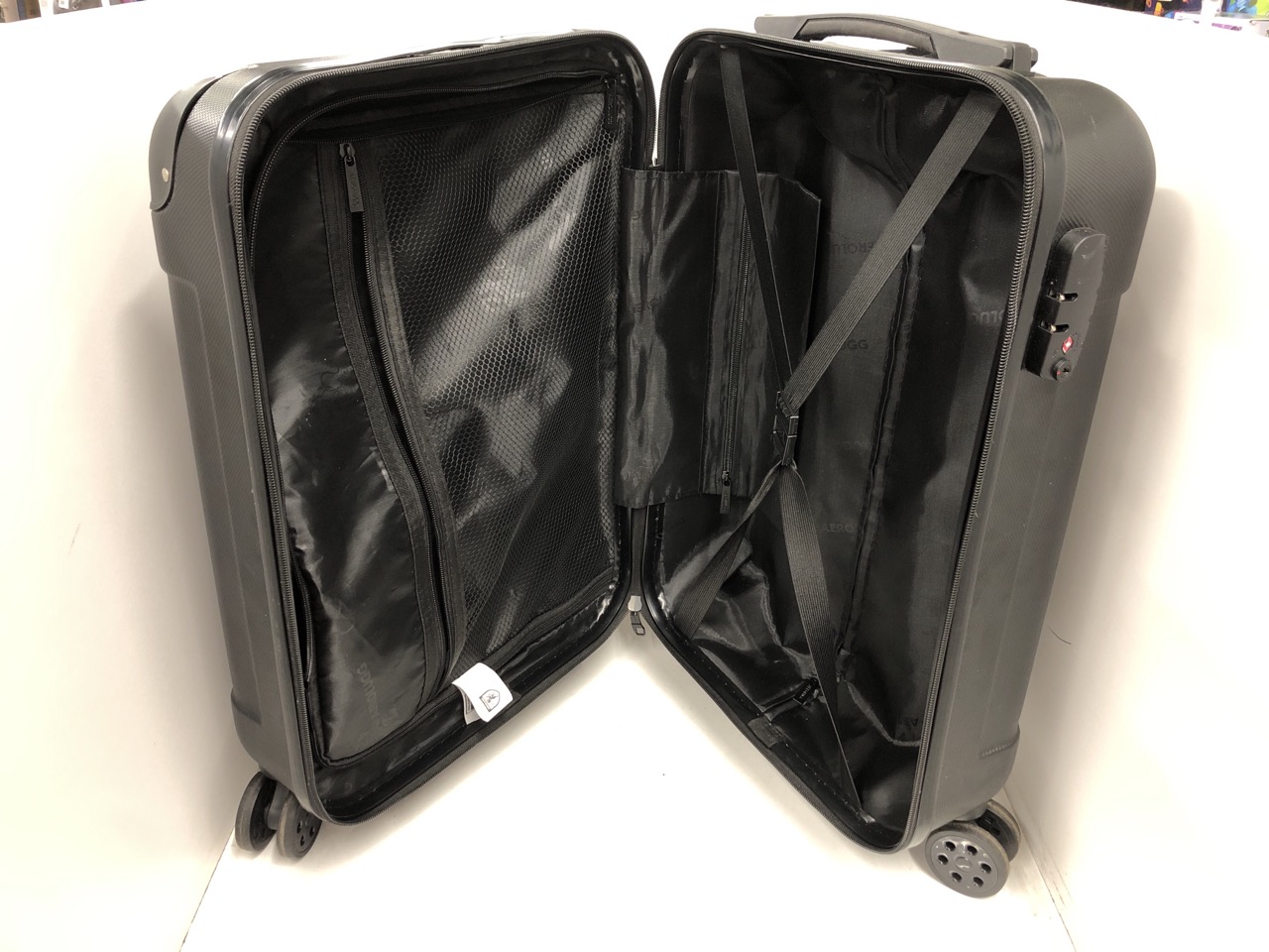 Lot 513  
            Edinburgh SR24 - Delivery Only 

                
AEROLUGG BLACK SMALL HARDSHELL SUITCASE: LOCATION - BACK RACK - Image 4