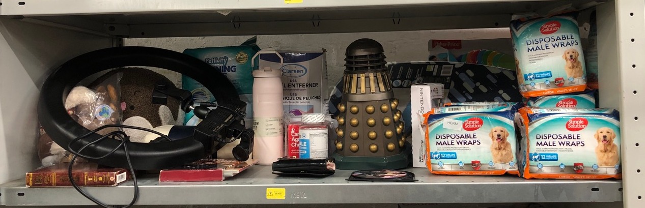 Lot 518  
            Edinburgh SR24 - Delivery Only 

                
QUANTITY OF ITEMS TO INCLUDE SIMPLE SOLUTION DISPOSABLE DOG DIAPERS FOR MALE DOGS...