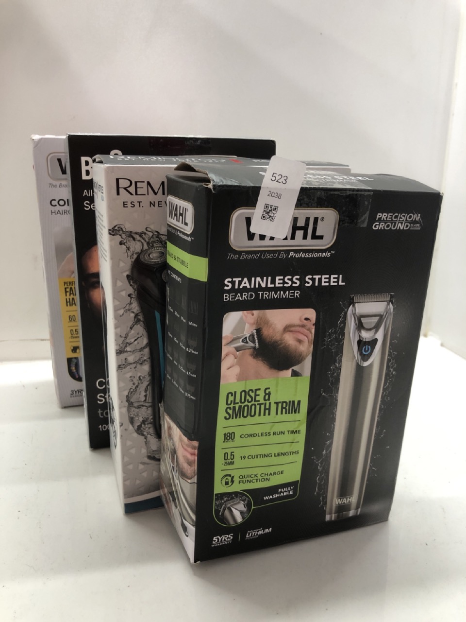 Lot 523  
            Edinburgh SR24 - Delivery Only 

                
QUANTITY OF HEALTH & BEAUTY ITEMS TO INCLUDE WAHL STAINLESS STEEL STUBBLE & BEARD...