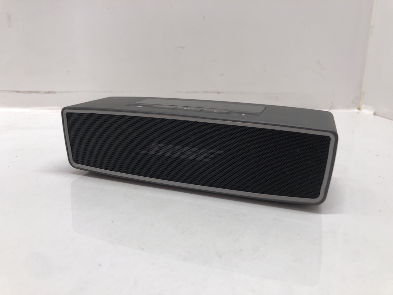 Lot 528  
            Edinburgh SR24 - Delivery Only 

                
QUANTITY OF GENRAL GOODS TO INCLUDE HITOZON WIRELESS MICROPHONE: LOCATION - BACK ... - Image 4