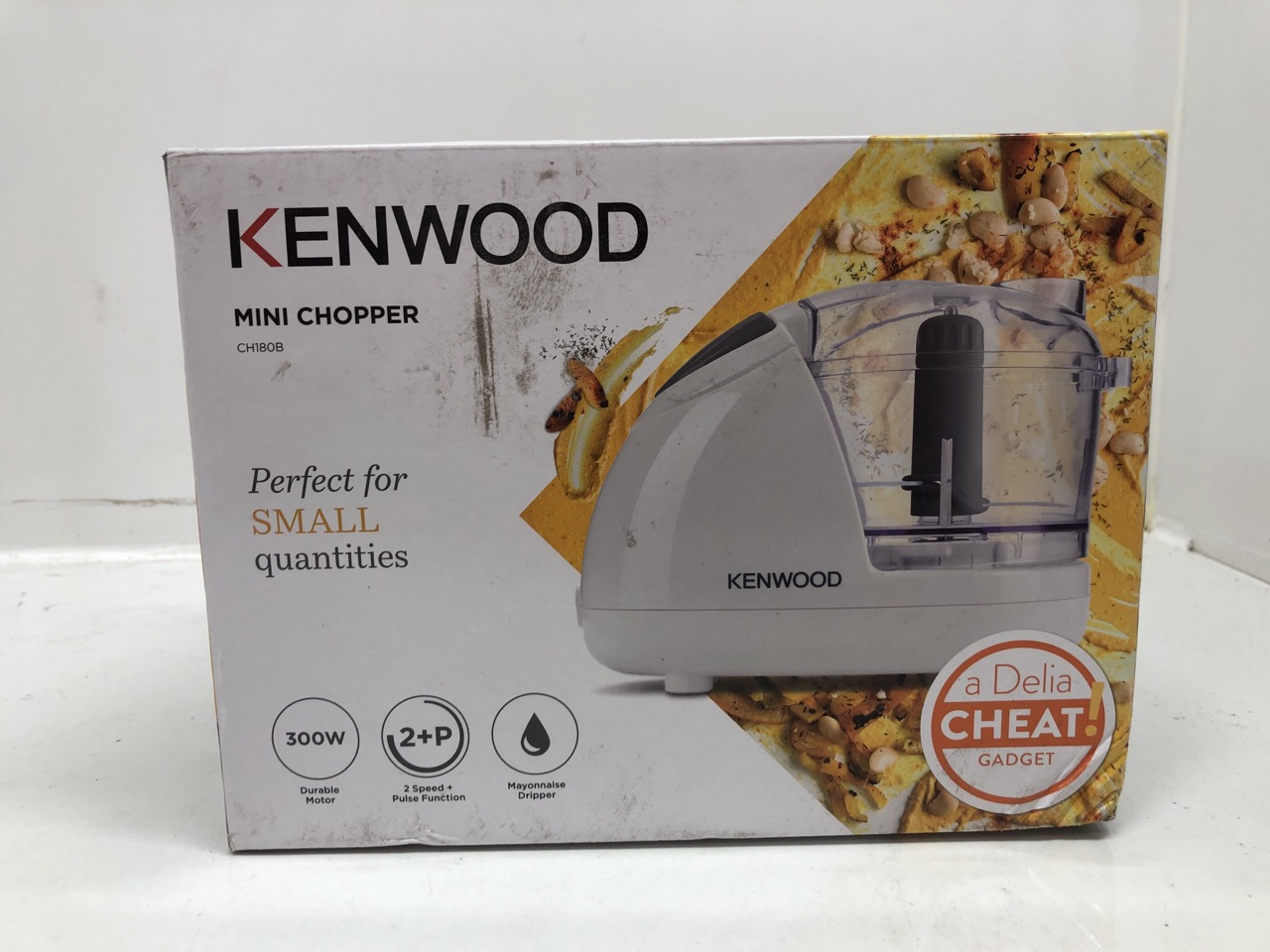 Lot 530  
            Edinburgh SR24 - Delivery Only 

                
QUANTITY OF KITCHEN & APPLIANCES ITEMS TO INCLUDE KENWOOD MINI CHOPPER, 0.35 LITR... - Image 3
