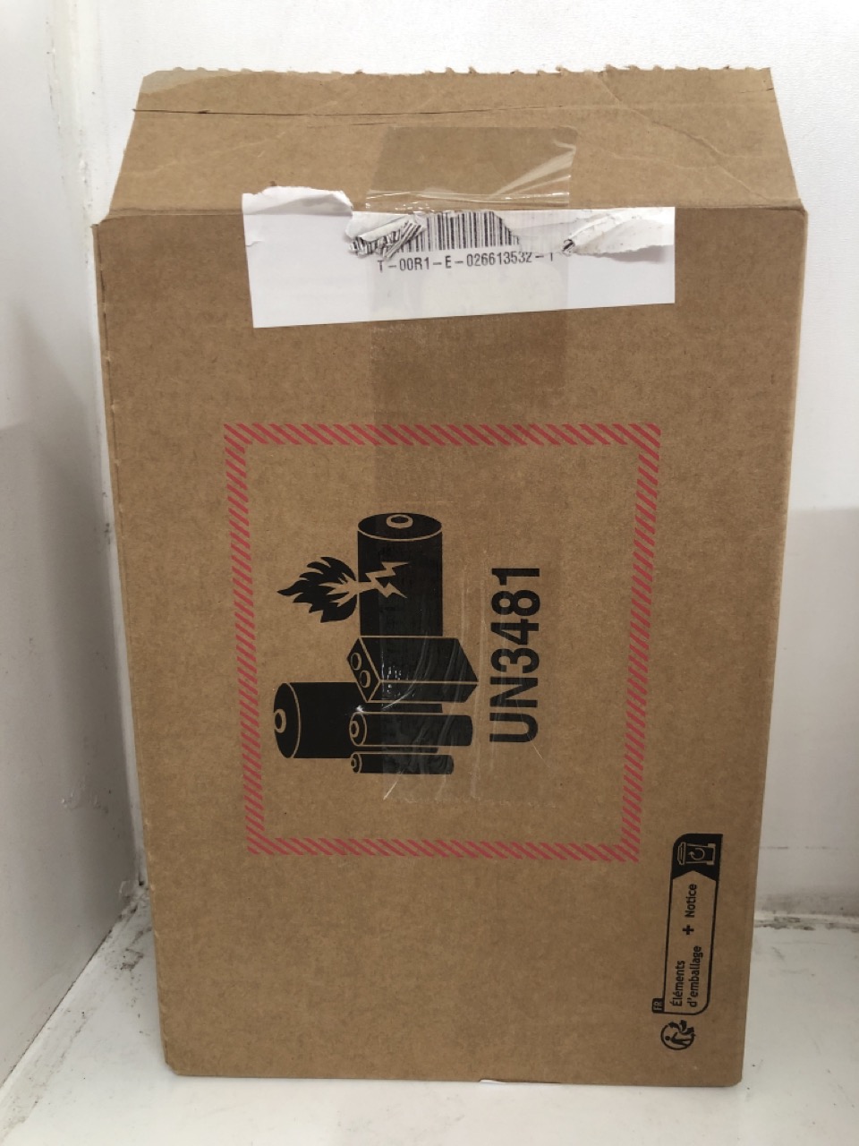 Lot 534  
            Edinburgh SR24 - Delivery Only 

                
QUANTITY OF HEALTH & BEAUTY TO INCLUDE ORAL B IO SERIES 2 WIRELESS TOOTHBRUSH: LO...