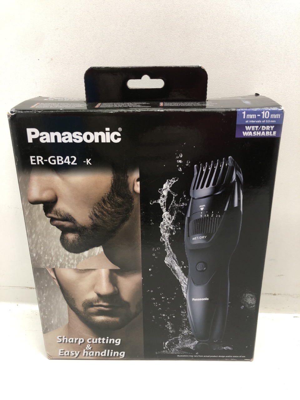 Lot 53  
            Edinburgh SR24 - Delivery Only 

                
QUANTITY OF HEALTH & BEAUTY ITEMS TO INCLUDE REMINGTON RX7 ELECTRIC HEAD SHAVER F...