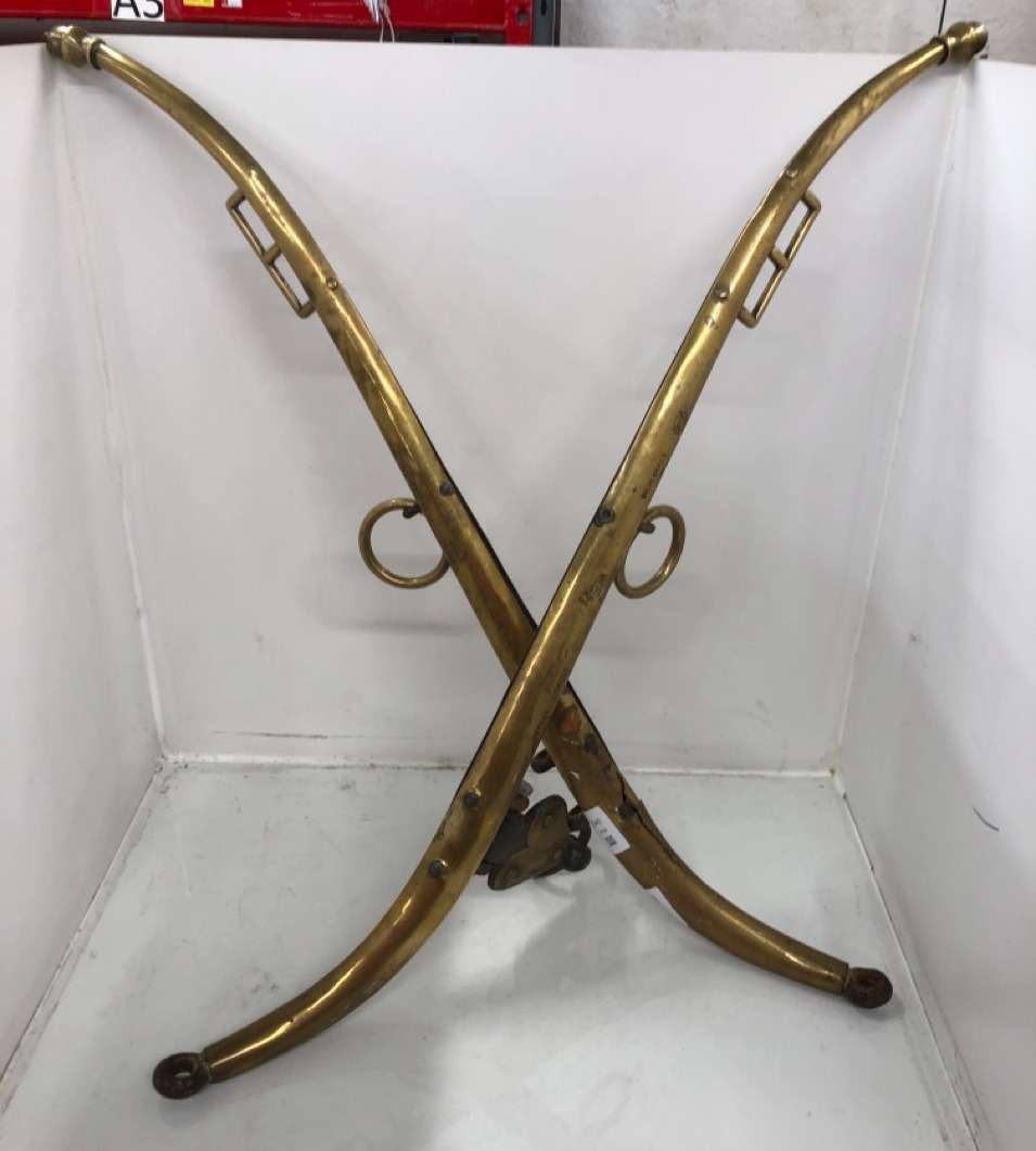 Lot 540  
            Edinburgh SR24 - Delivery Only 

                
2 X ANTIQUE BRASS HORSE HAMES: LOCATION - BACK RACK