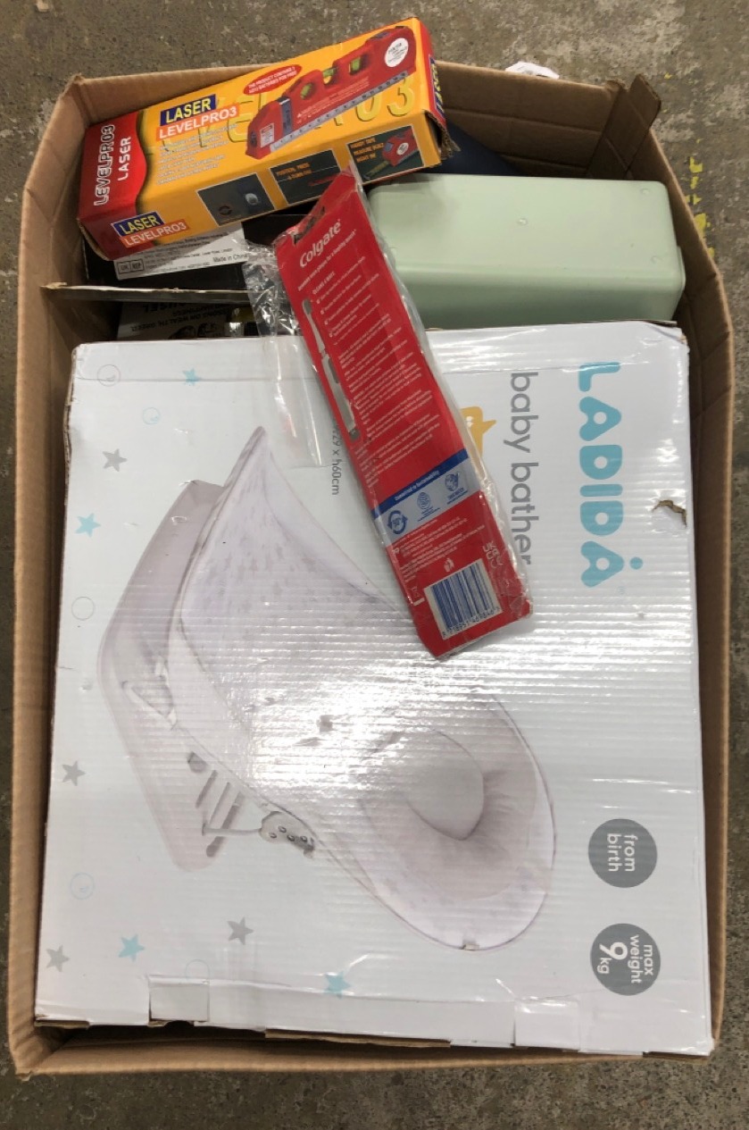 Lot 546  
            Edinburgh SR24 - Delivery Only 

                
QUANTITY OF ITEMS TO INCLUDE COLGATE 360 SONIC CHARCOAL SOFT TOOTHBRUSH WITH CHAR...