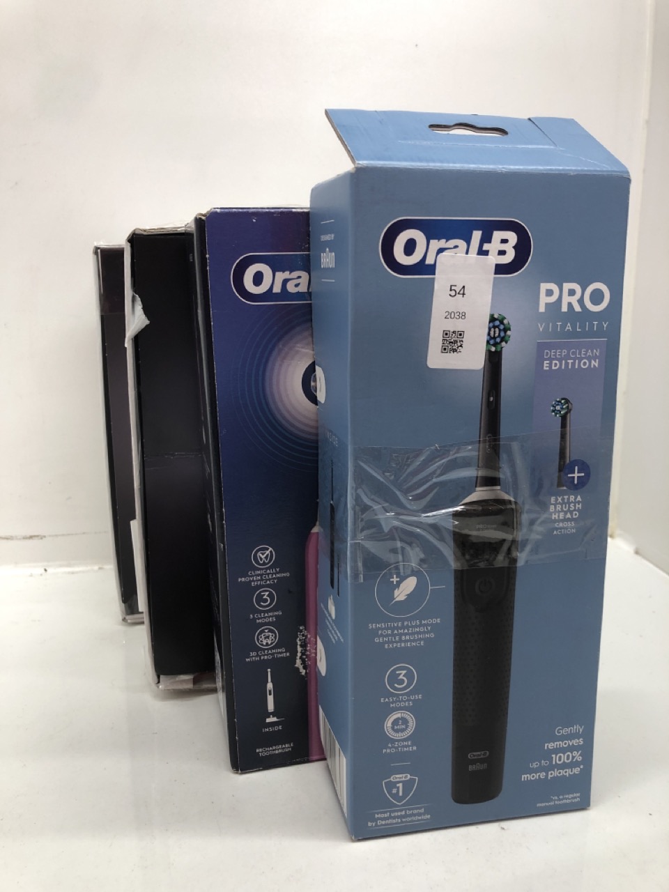 Lot 54  
            Edinburgh SR24 - Delivery Only 

                
QUANTITY OF HEALTH & BEAUTY ITEMS TO INCLUDE ORAL-B VITALITY PRO ELECTRIC TOOTHBR...