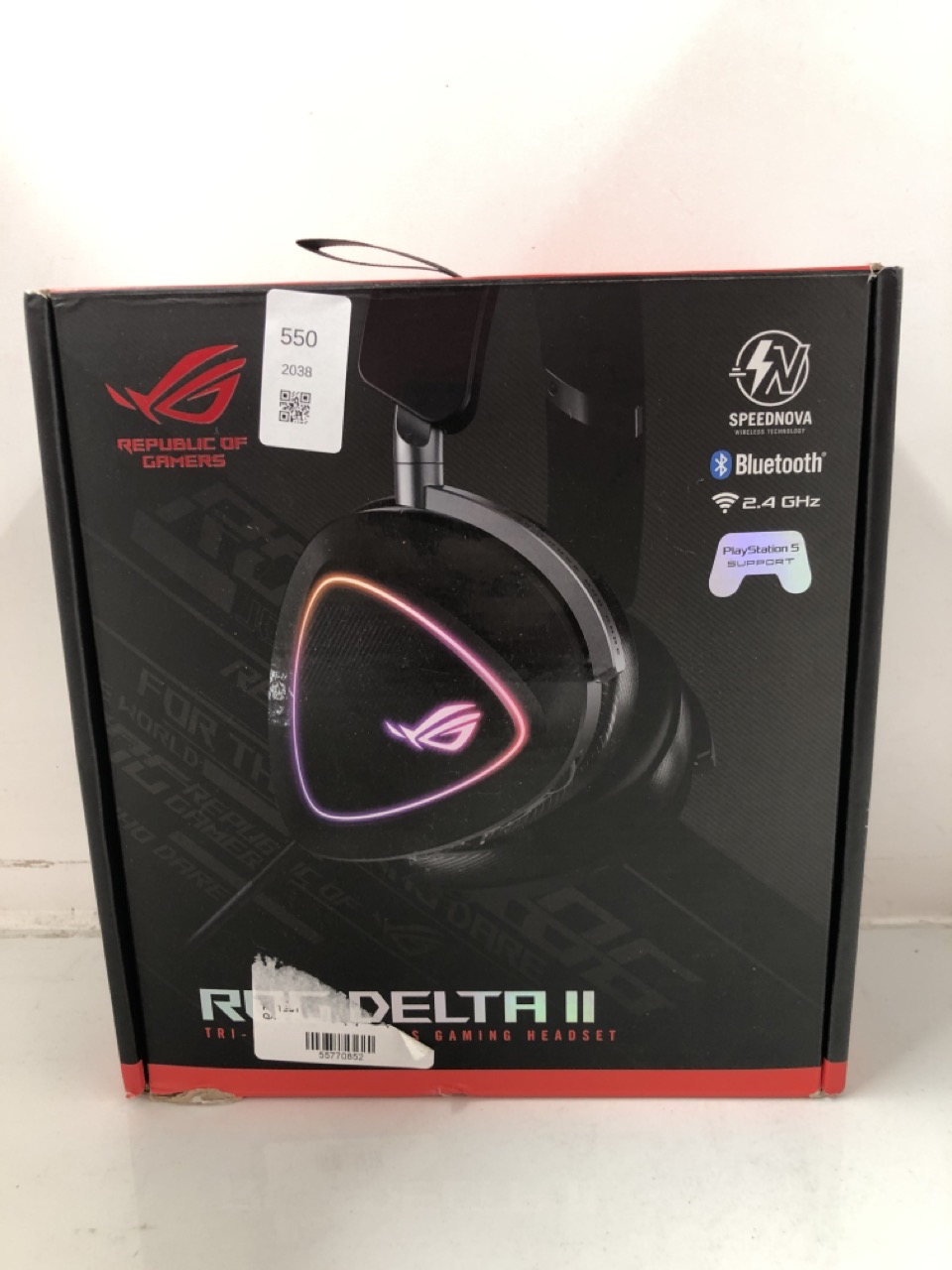 Lot 550  
            Edinburgh SR24 - Delivery Only 

                
ASUS ROG DELTA II WIRELESS GAMING HEADSET (50MM TITANIUM DRIVERS, ROG SPEEDNOVA, ...