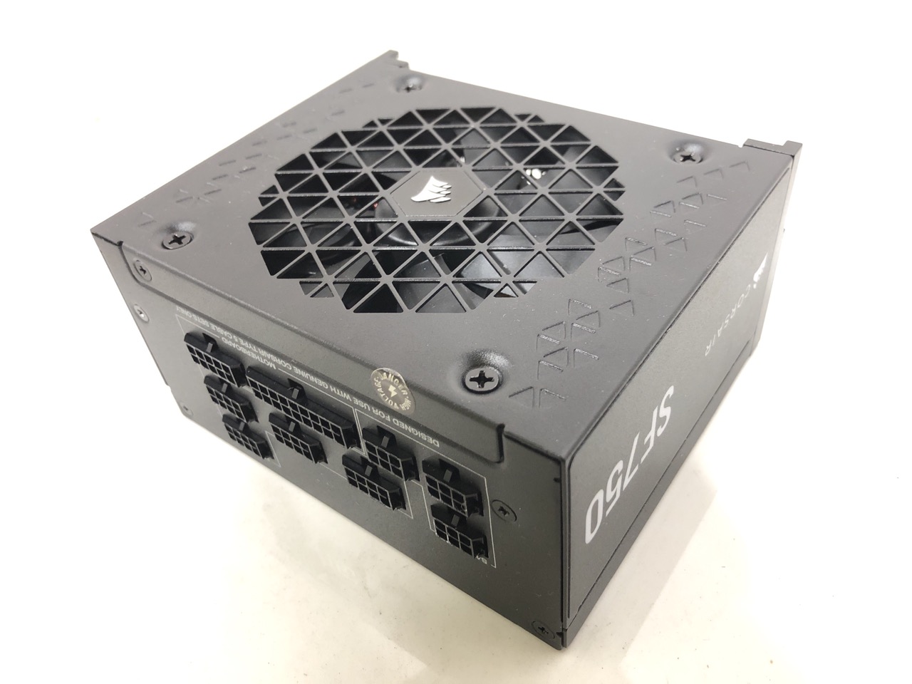Lot 551  
            Edinburgh SR24 - Delivery Only 

                
CORSAIR SF750 (2024) FULLY MODULAR LOW NOISE 80 PLUS PLATINUM ATX POWER SUPPLY – ... - Image 4