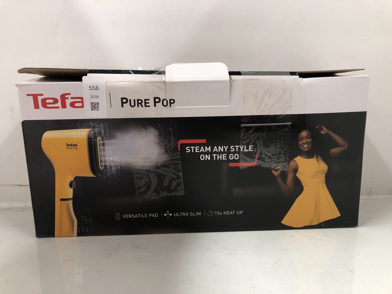 Lot 556  
            Edinburgh SR24 - Delivery Only 

                
QUANTITY OF KITCHEN & APPLIANCES ITEMS TO INCLUDE TEFAL PURE POP SLIM HANDHELD CL... - Image 3