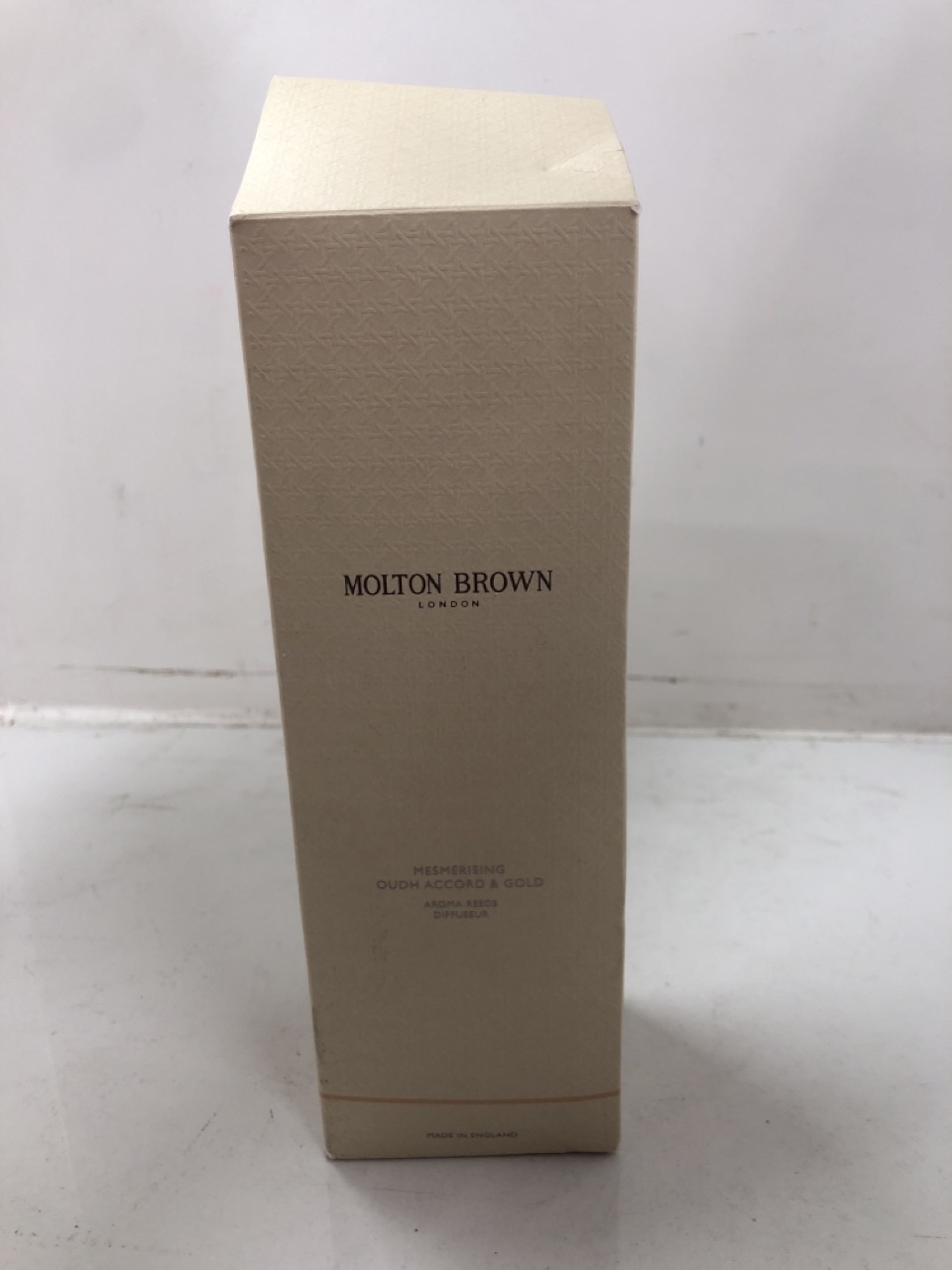 Lot 559  
            Edinburgh SR24 - Delivery Only 

                
QUANTITY OF GENERAL GOODS TO INCLUDE ELAVATE FEMALE MULRIVITAMIN ITEMS MAY BE BES...