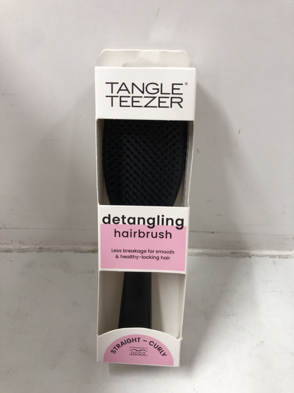 Lot 560  
            Edinburgh SR24 - Delivery Only 

                
QUANTITY OF GENERAL GOODS TO INCLUDE ELAVATE FEMALE MULRIVITAMIN ITEMS MAY BE BES... - Image 2