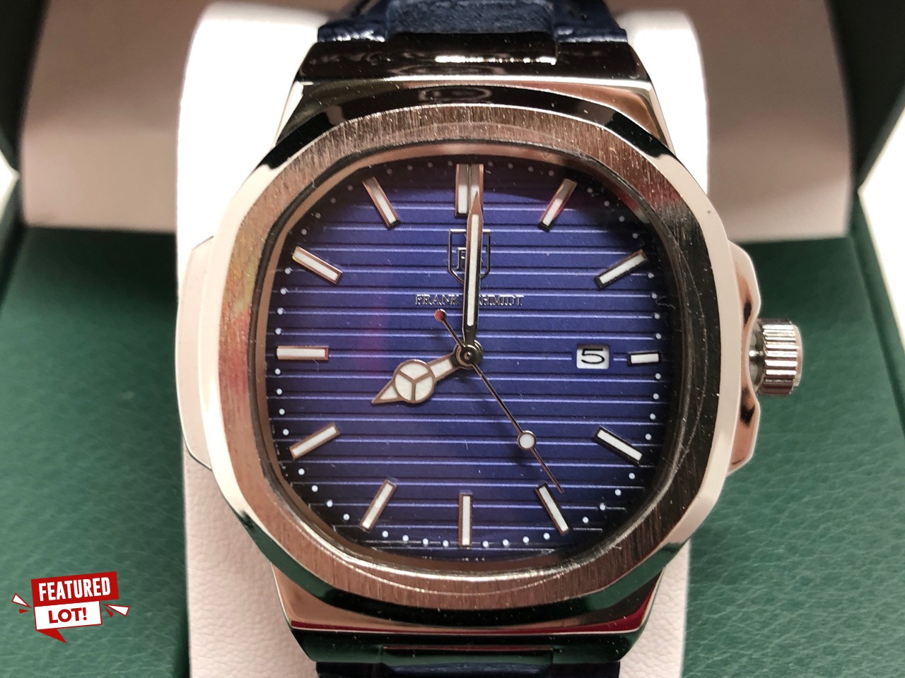 Lot 5  
            Edinburgh SR24 - Delivery Only 

                
MENS ERNEST FERDINAND WATCH - DAY DATE CALENDAR DIAL - LEAHER STRAP - 3ATM WATER ...